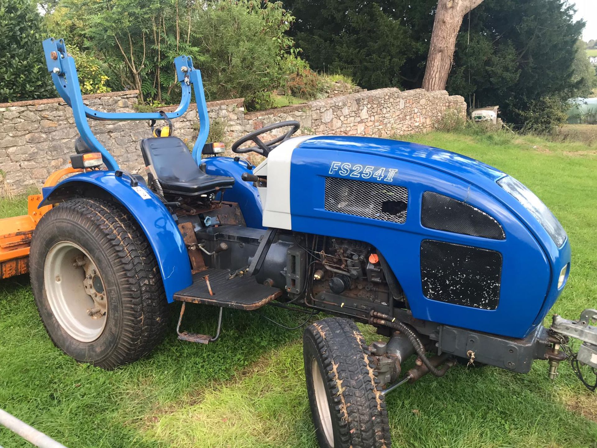 MOHINDRA FS254 II 4WD TRACTOR