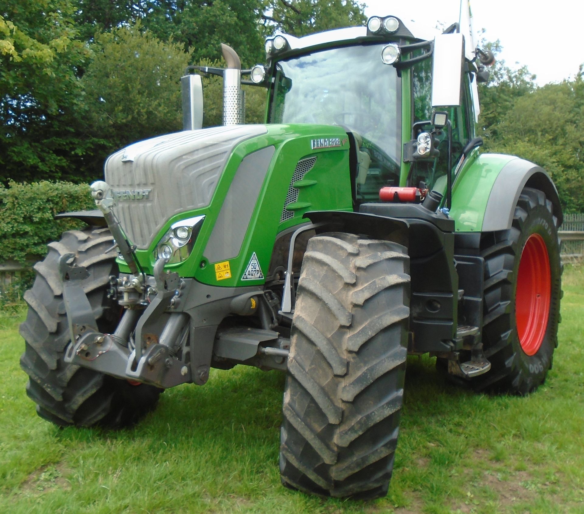 2017 FENDT 828 VARIO PROFI PLUS TRACTOR - Image 2 of 19