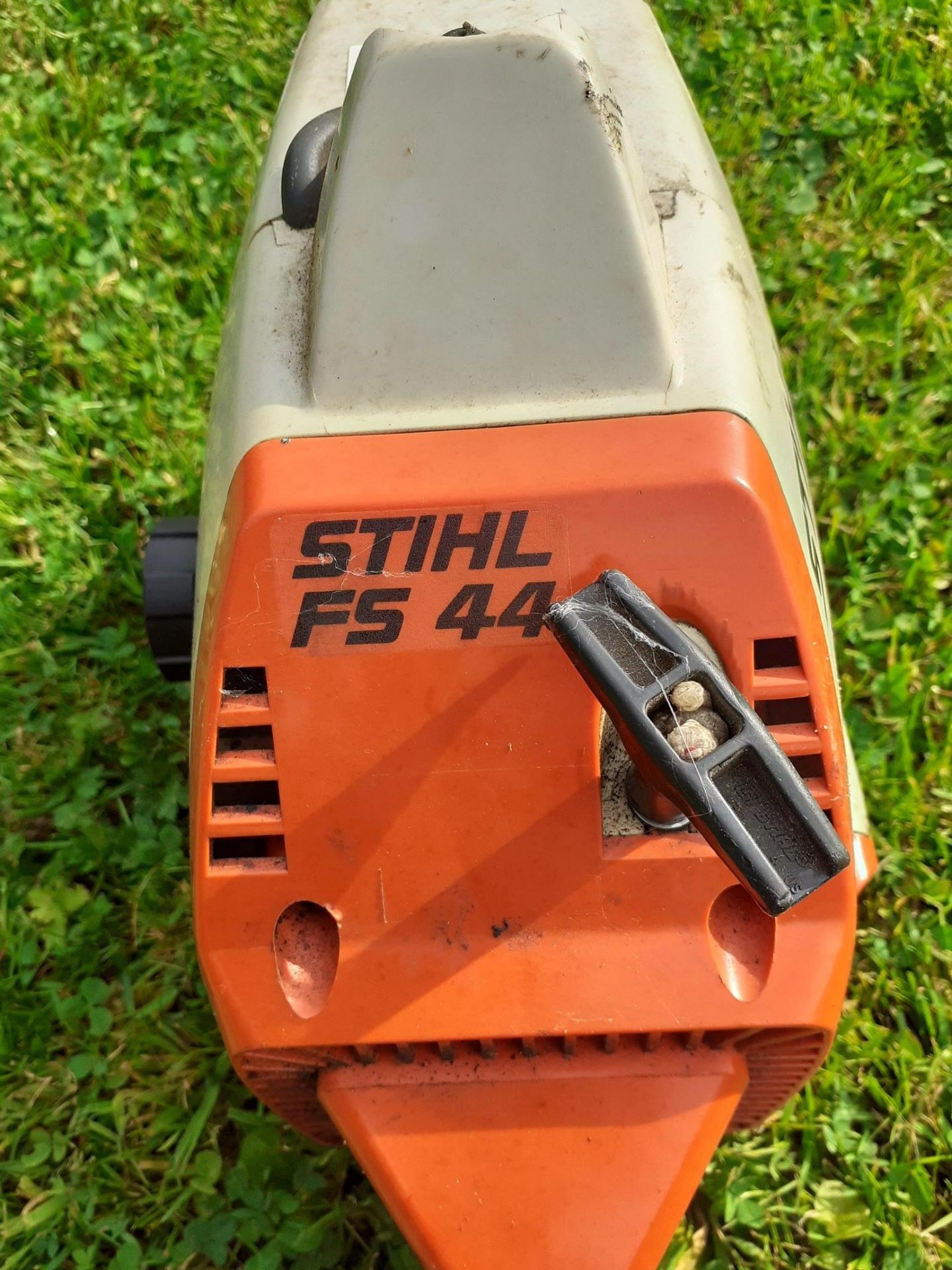 STIHL FS44 STRIMMER - Image 2 of 2