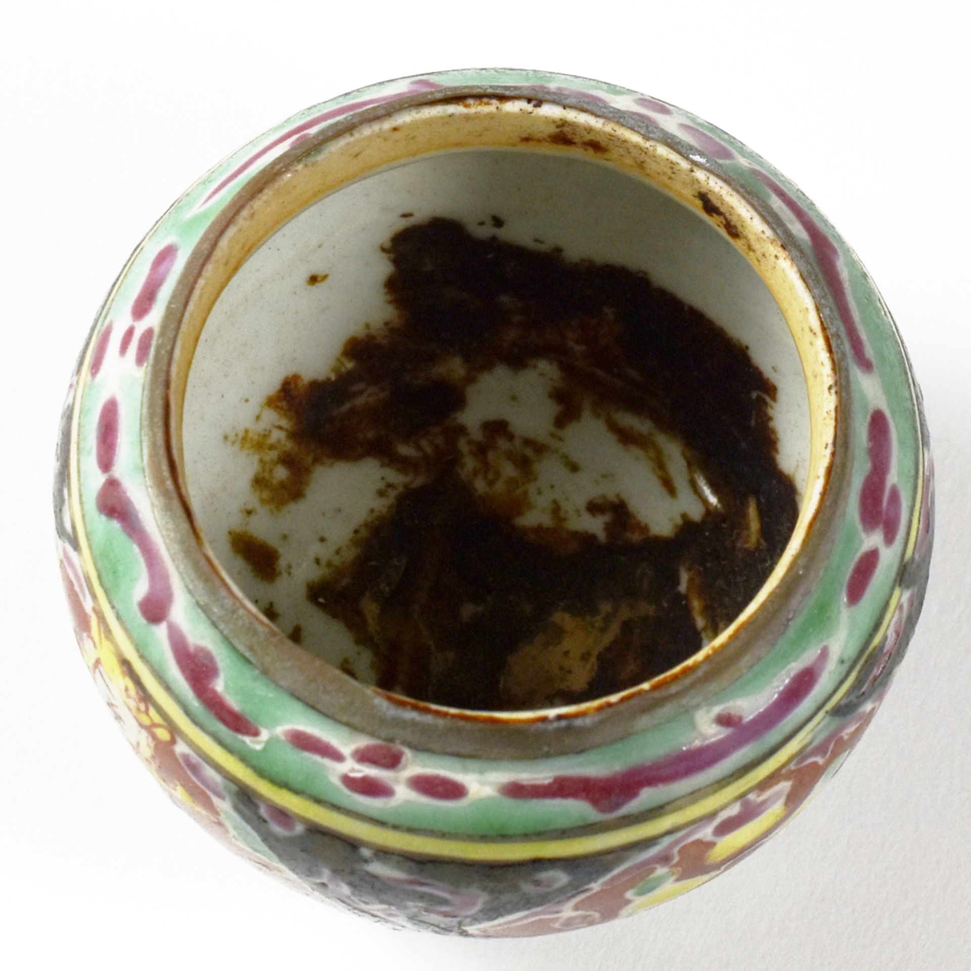 Bencharong Porcelain Lidded Pot - Image 7 of 8