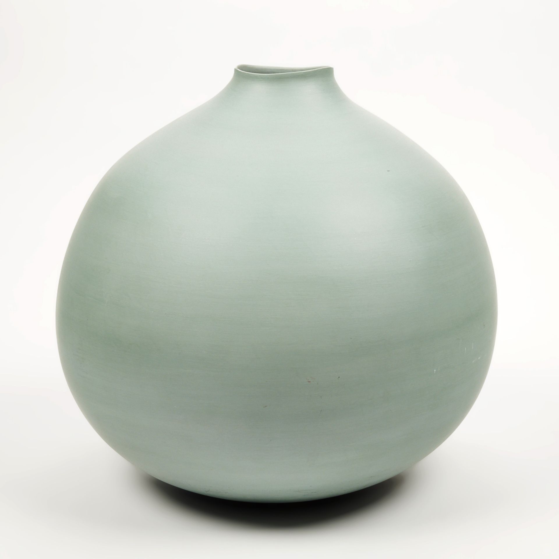 Jacquie Stevens Winnebago Large Ceramic Vase - Image 3 of 8