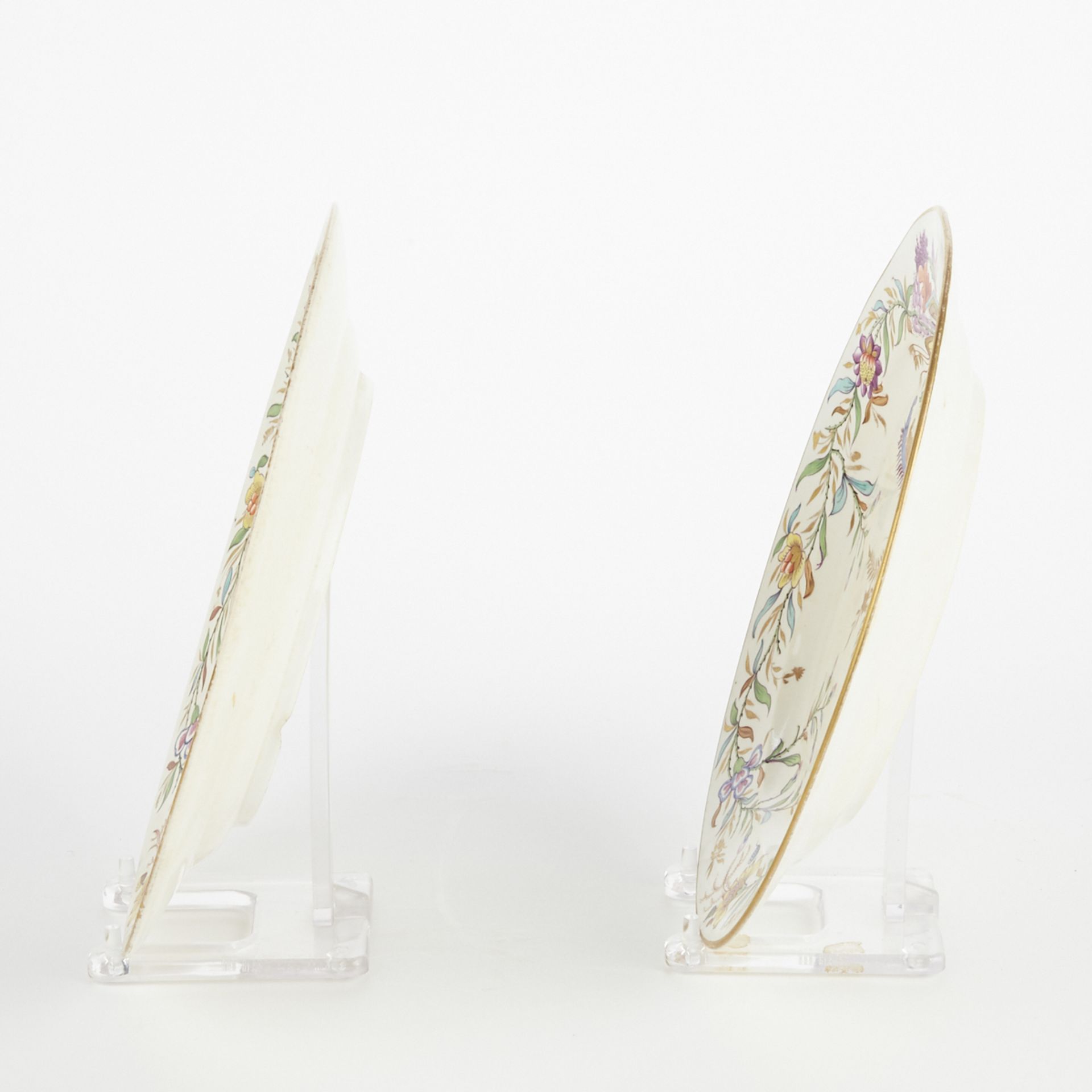 Pair of Chinoiserie Plates - Image 4 of 4
