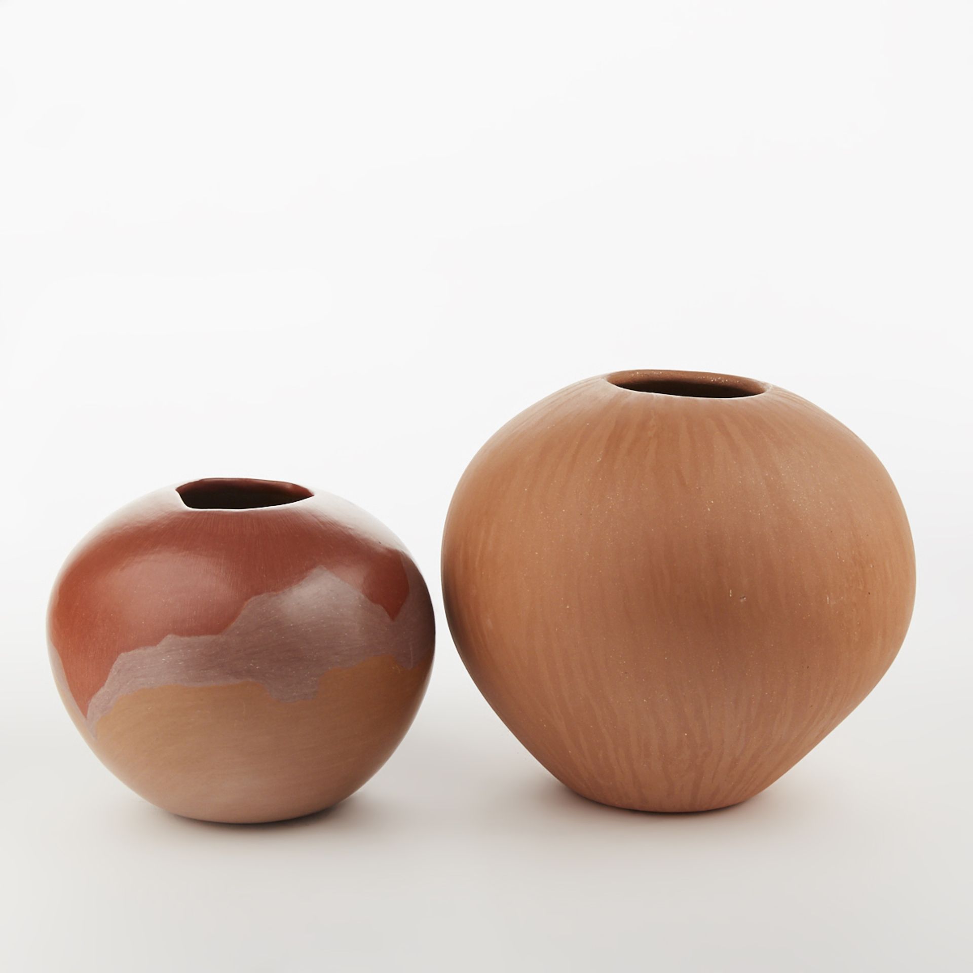 Grp: 2 Modern Pueblo Pots - Image 2 of 9