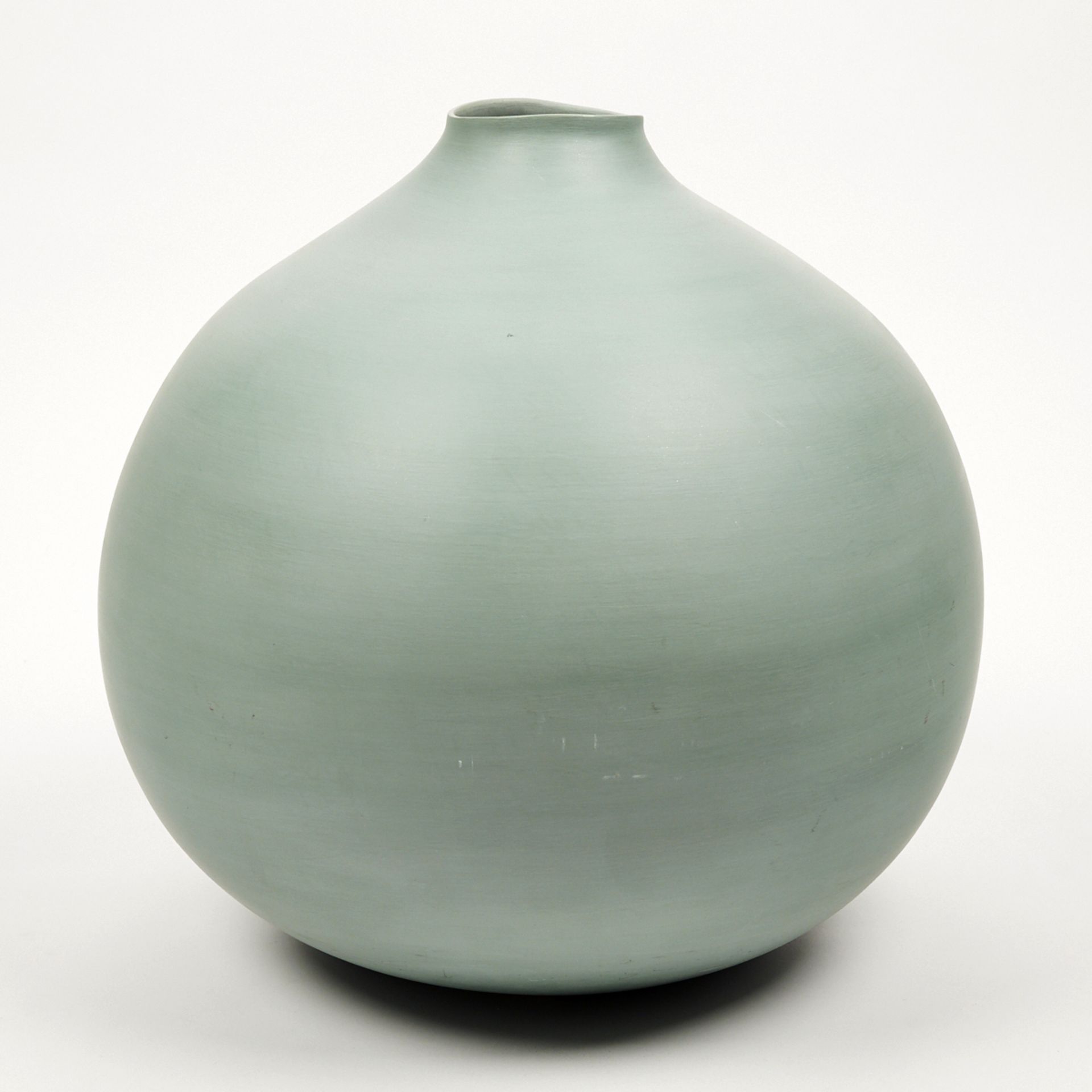 Jacquie Stevens Winnebago Large Ceramic Vase - Image 5 of 8