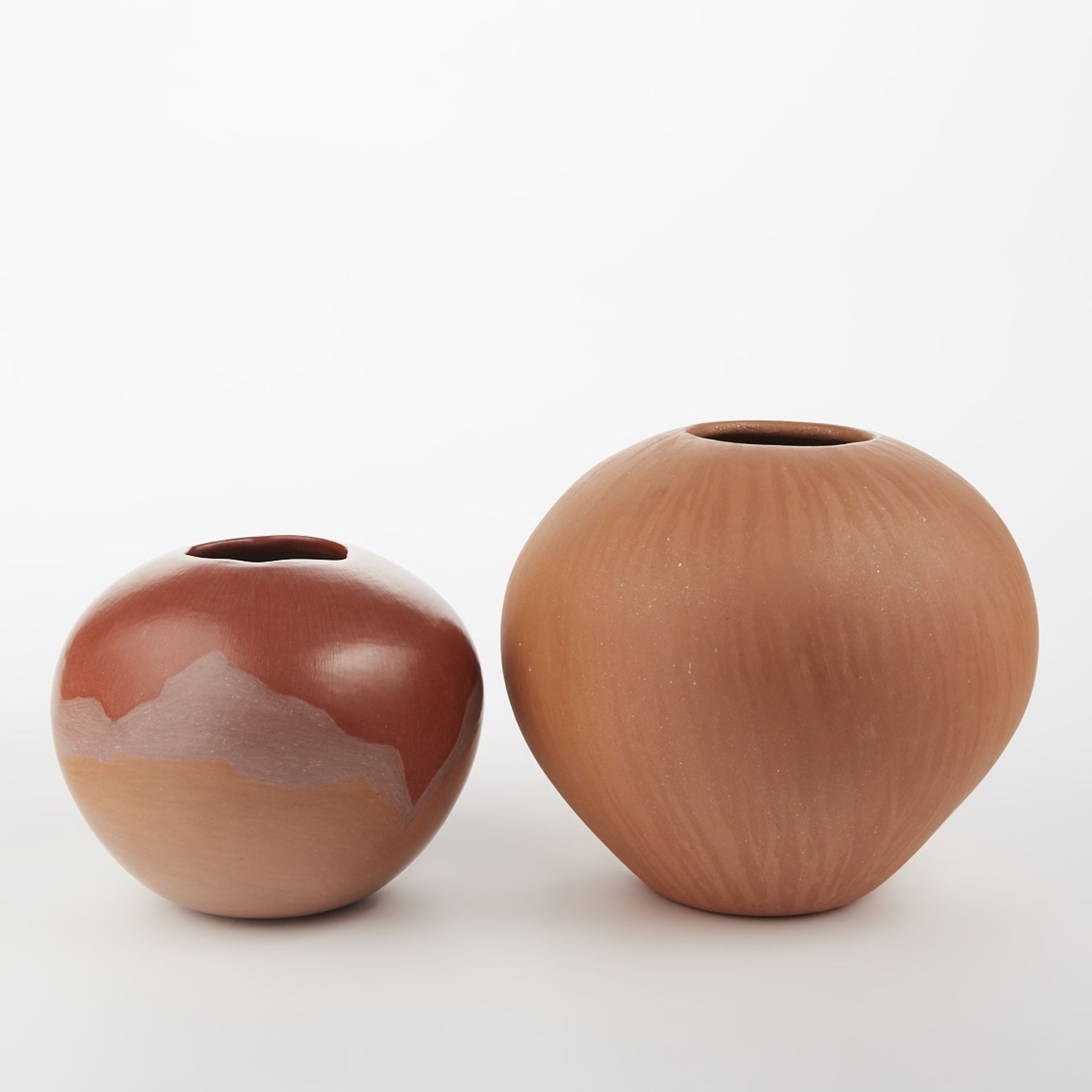 Grp: 2 Modern Pueblo Pots - Image 3 of 9