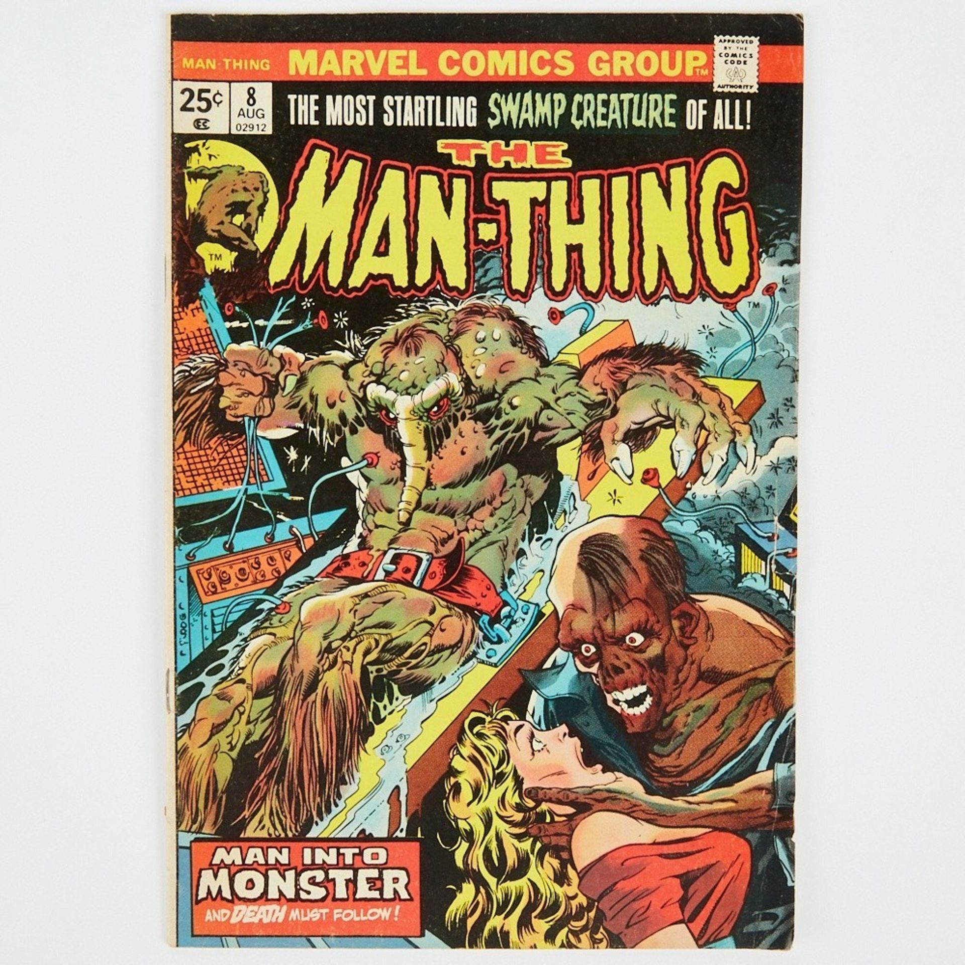 Grp: 8 Man-Thing and 2 Swamp Thing Marvel Comic Books - Bild 4 aus 9