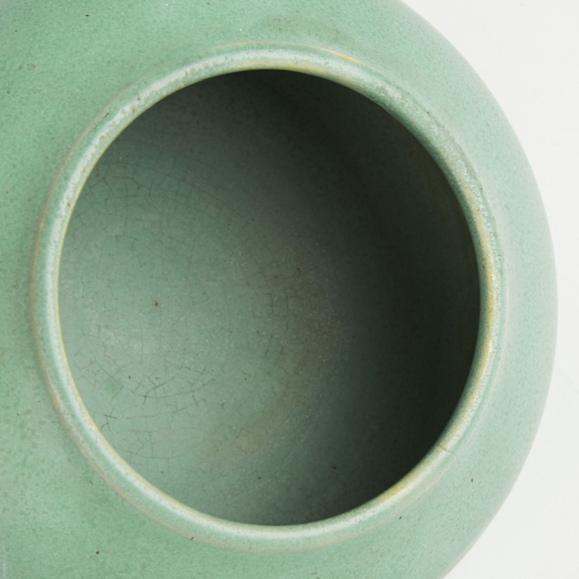 Denver White Pottery Matte Green Glazed Pot - Image 5 of 6