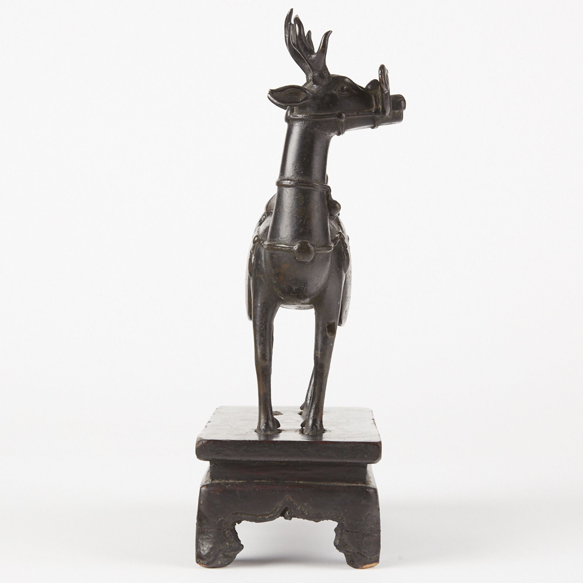 Chinese Ming Dynasty Bronze Deer w/ Stand - Bild 3 aus 7