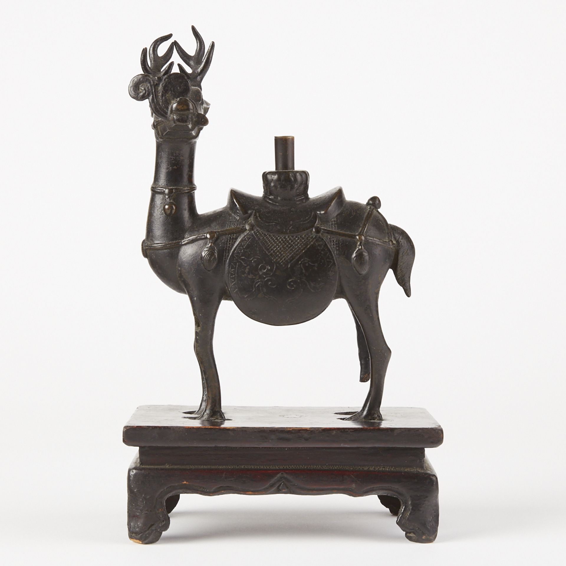 Chinese Ming Dynasty Bronze Deer w/ Stand - Bild 2 aus 7