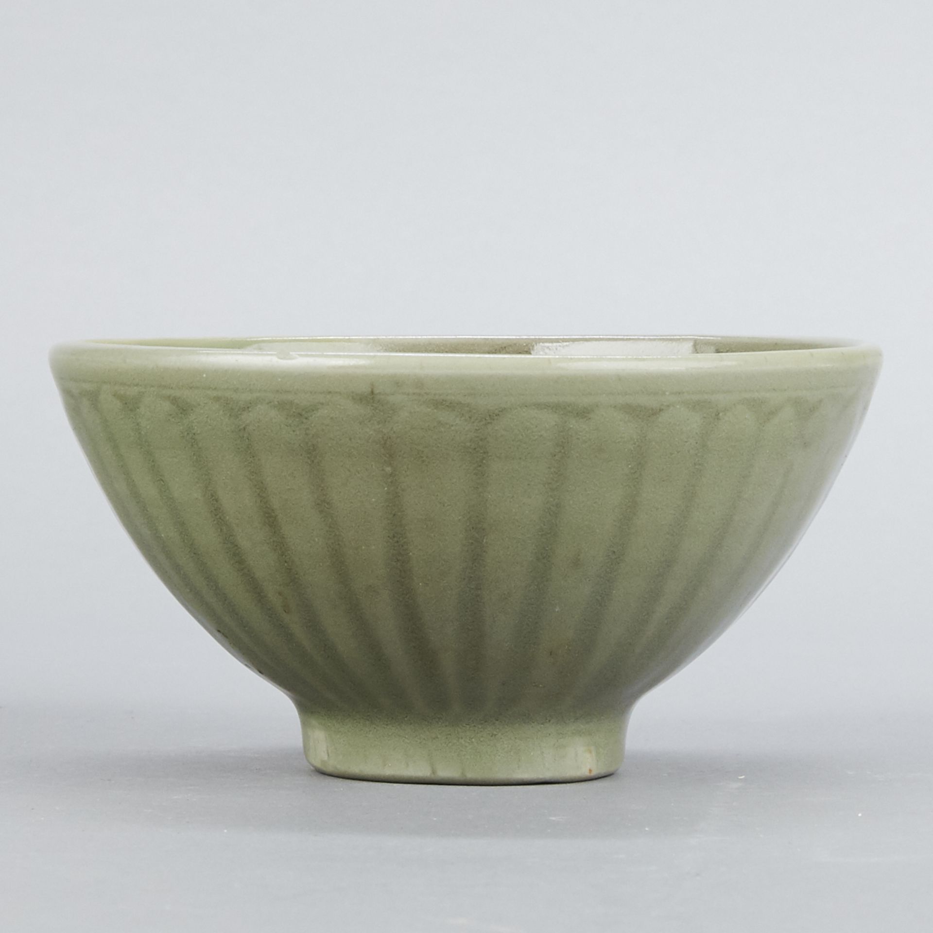 Modern Chinese Ming Longquan Style Celadon Bowl - Bild 2 aus 5