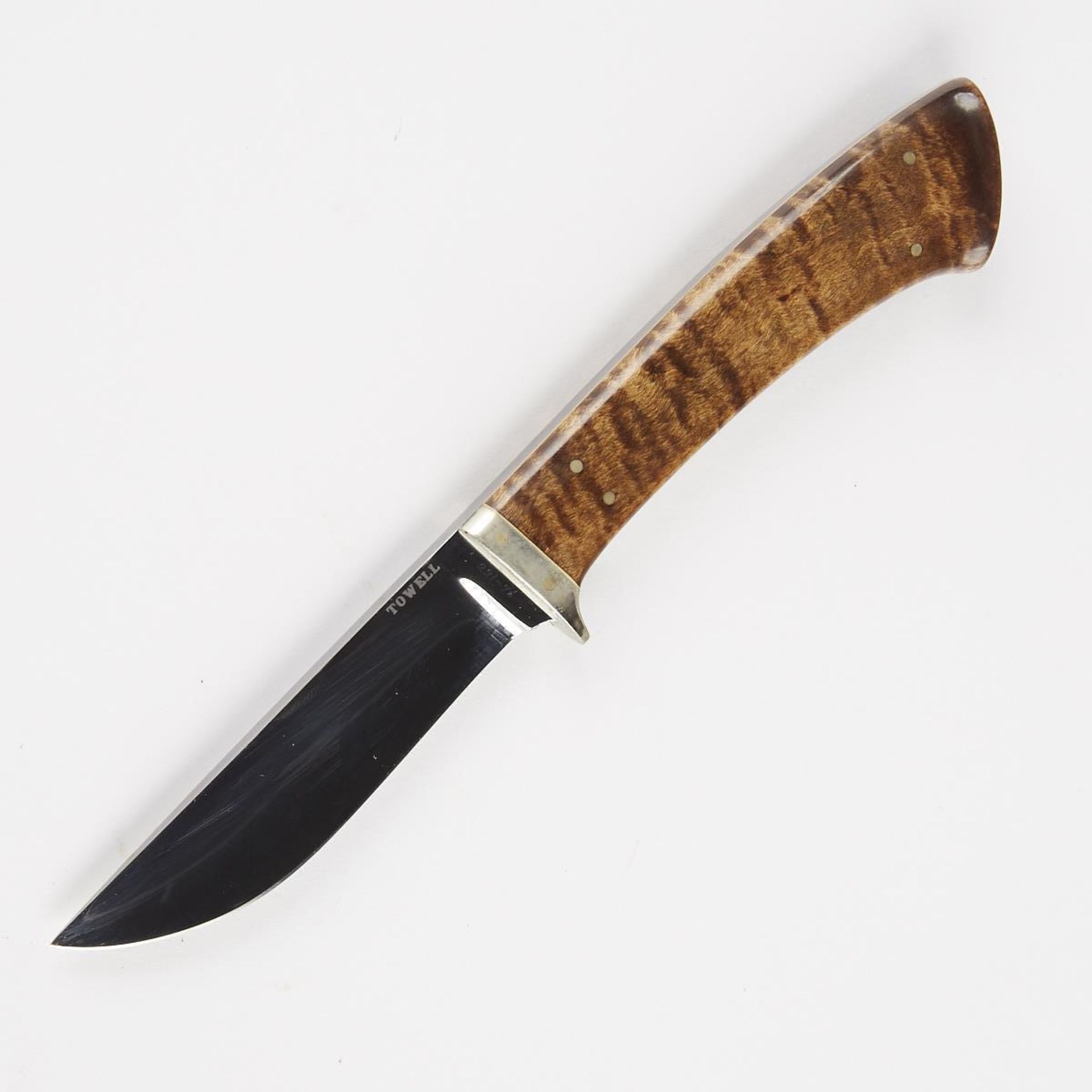 Dwight Towell Steel Knife