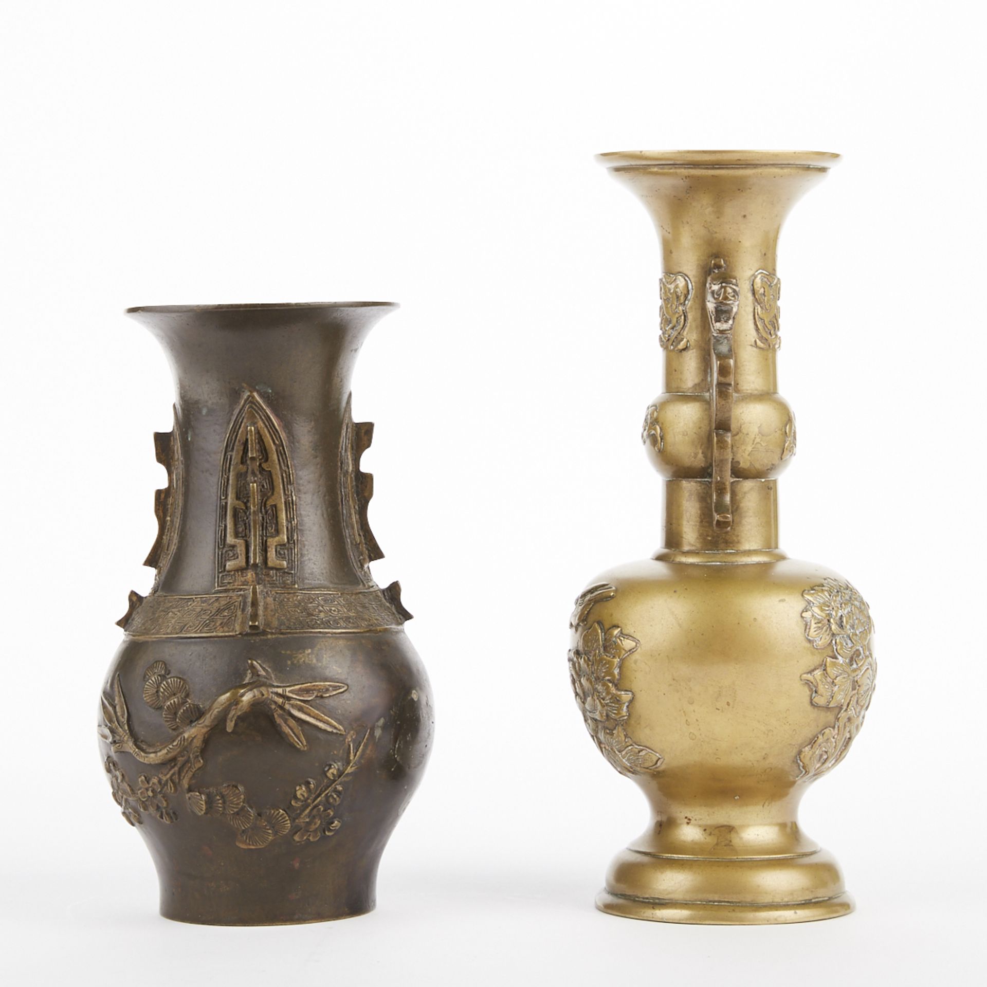 Grp: 2 19th Century Chinese Bronze Vases - Bild 4 aus 9