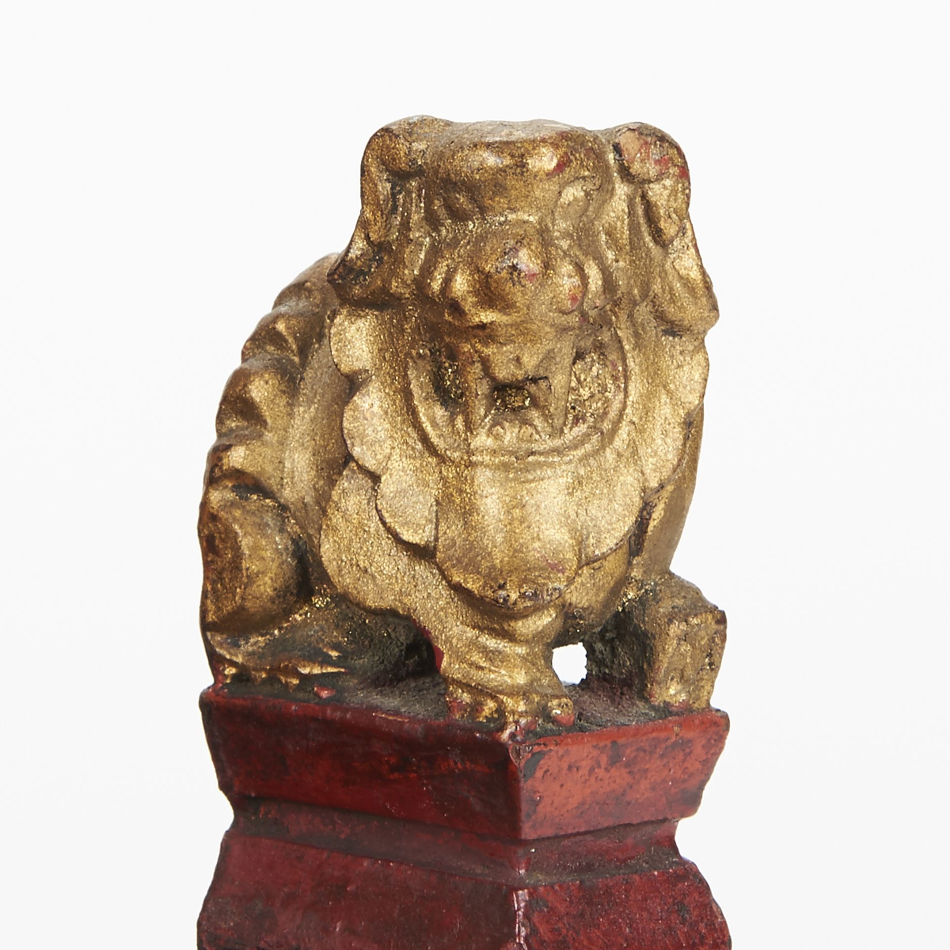 19th c. Chinese Daoist Carved & Gilt Temple Altar - Bild 6 aus 9