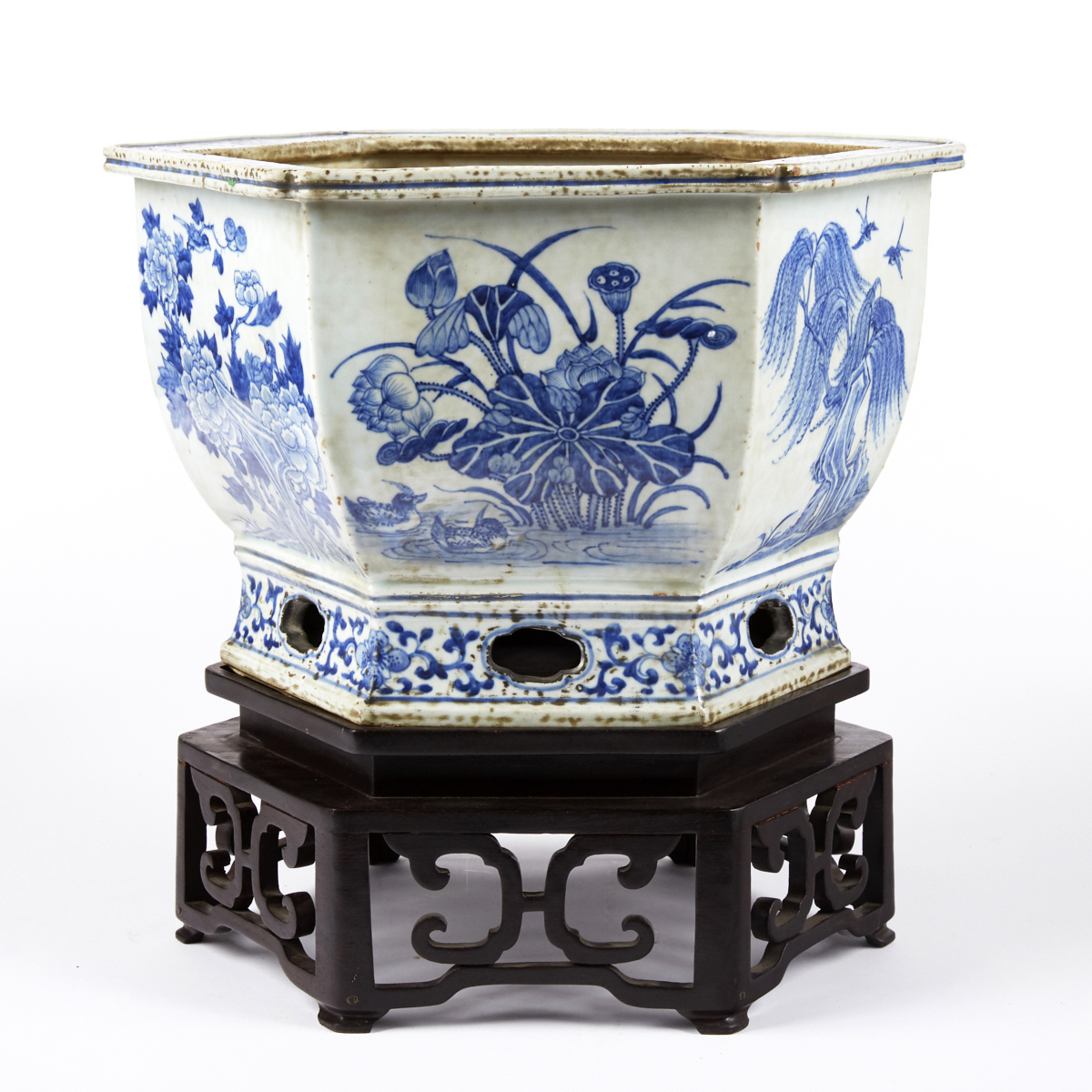 Early 19th c. Chinese Porcelain Jardiniere w/ Stand - Image 2 of 5