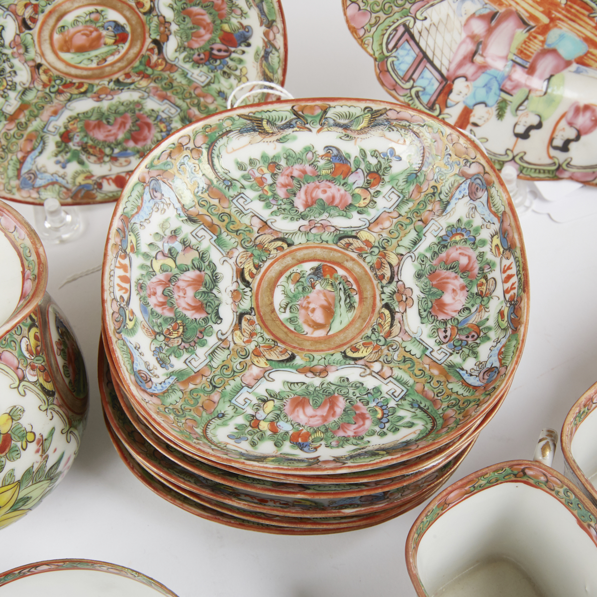 Lrg Grp Chinese Porcelain Rose Medallion & Cabbage Ware - Image 5 of 5