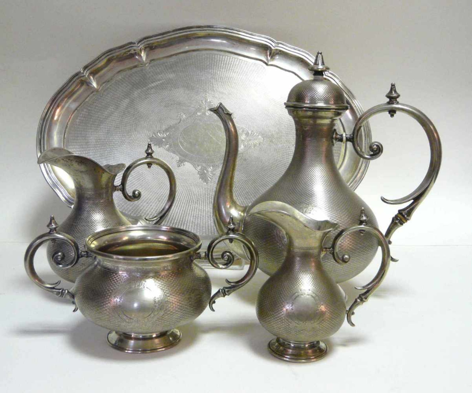 Fünfteiliges elegantes Kernstück SilberKaffee-Service, 13lötiges Silber, wohl um 1850-1870,