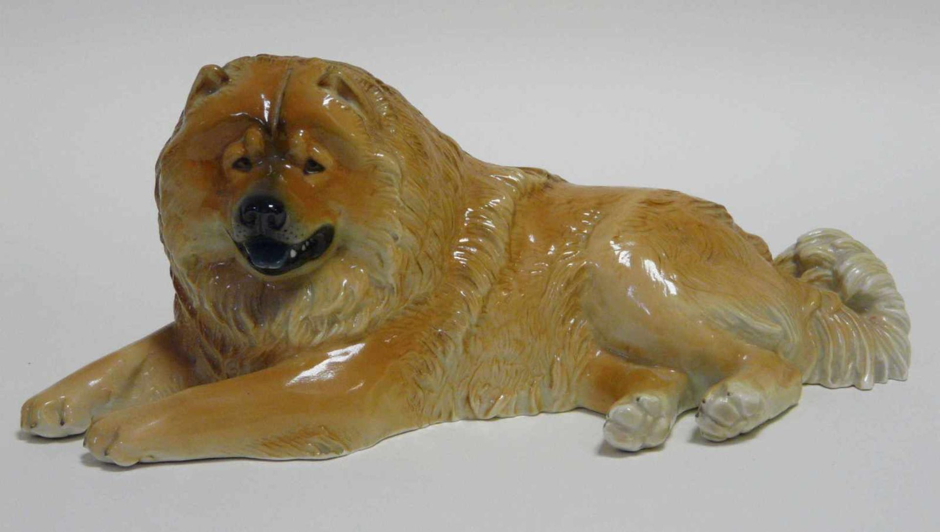 Chow Chow NymphenburgNymphenburg, 1900-1920, am Boden Blindstempel und grüne Marke Nymphenburg sowie