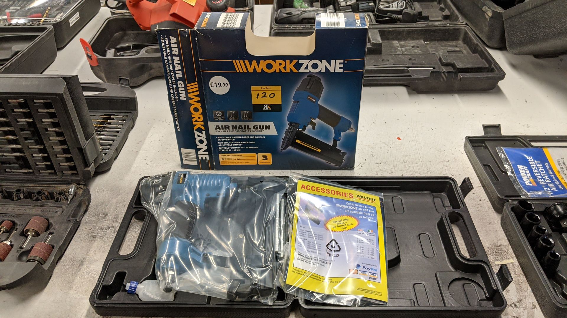 WorkZone air nail gun Please note, lots 1 - 200 are located at Samson Hosiery's former trading - Image 2 of 6
