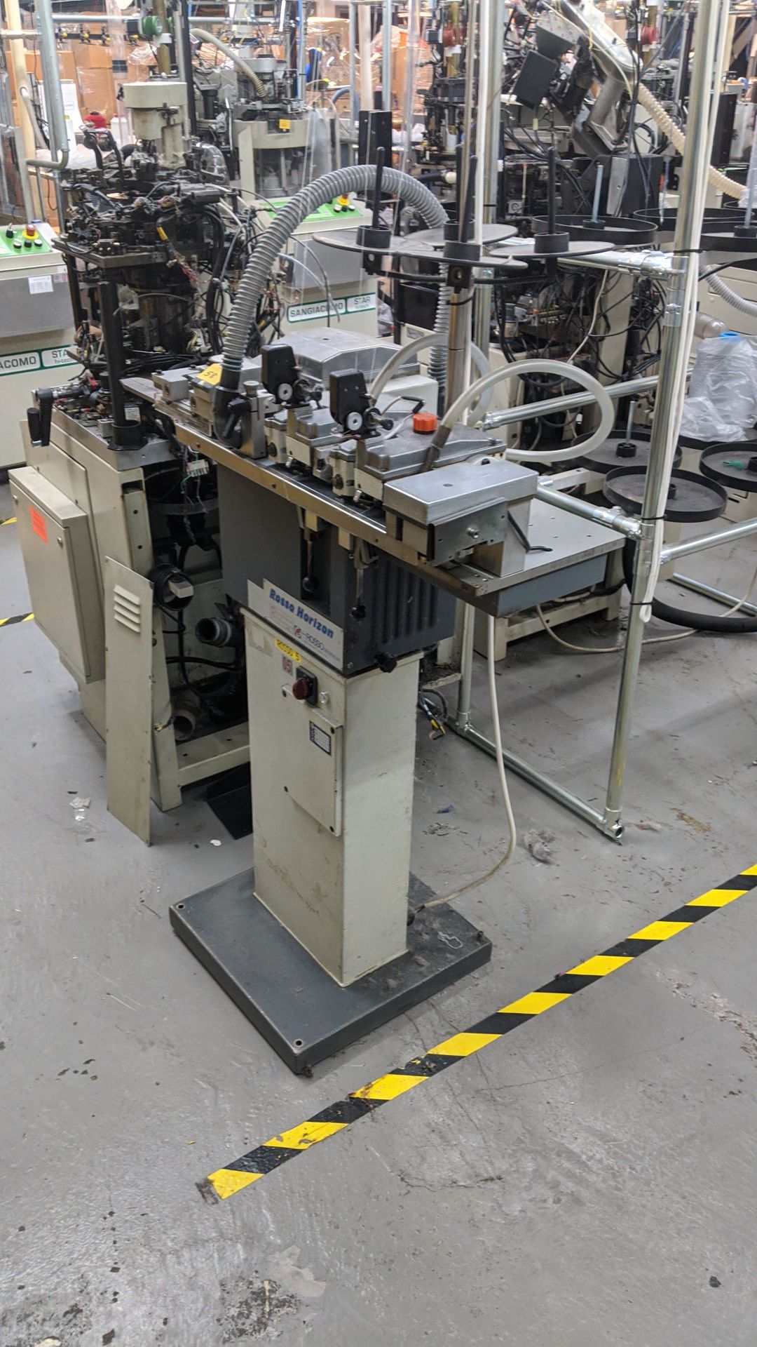 Rosso Horizon Type 015 sock toe closing machine, machine no. 9501027 Please note, lots 1 - 200 are - Image 5 of 14