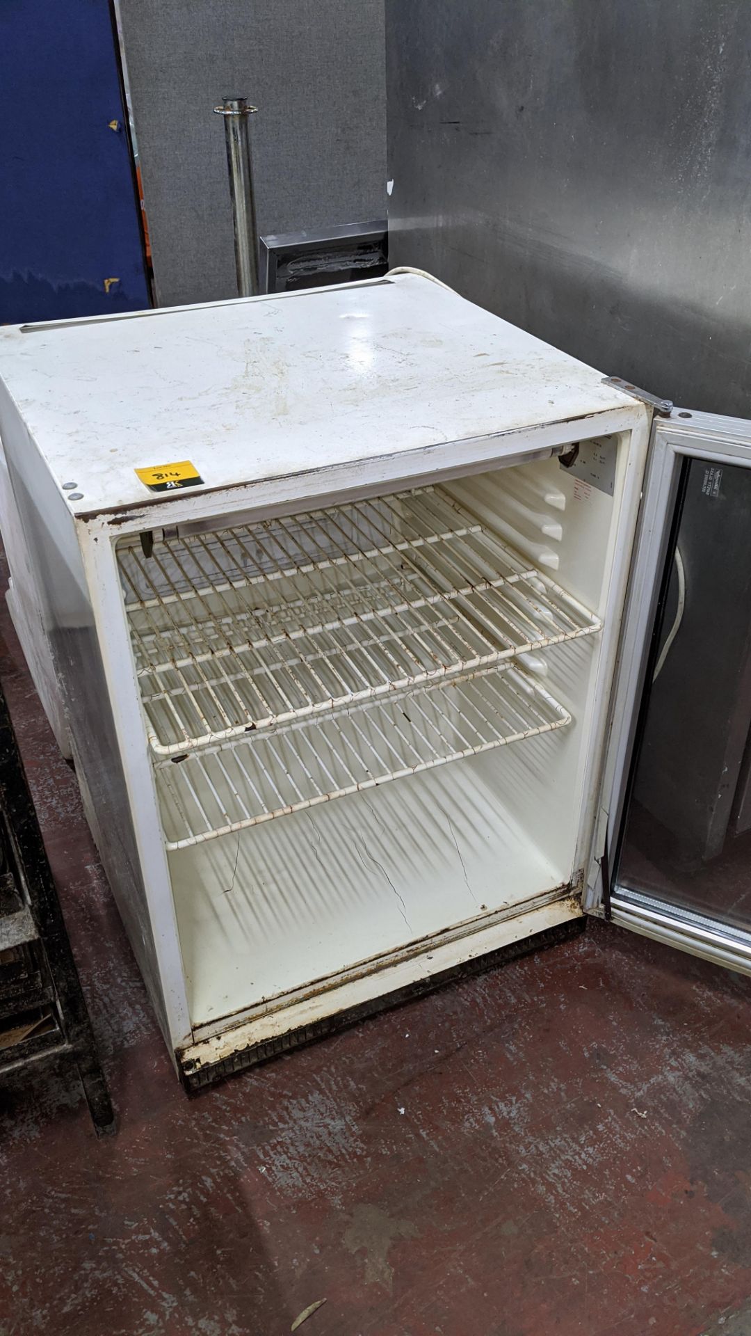 Clear front counter height fridge. Lots 813 - 815 are residual assets from a bakery in liquidation - Image 3 of 4