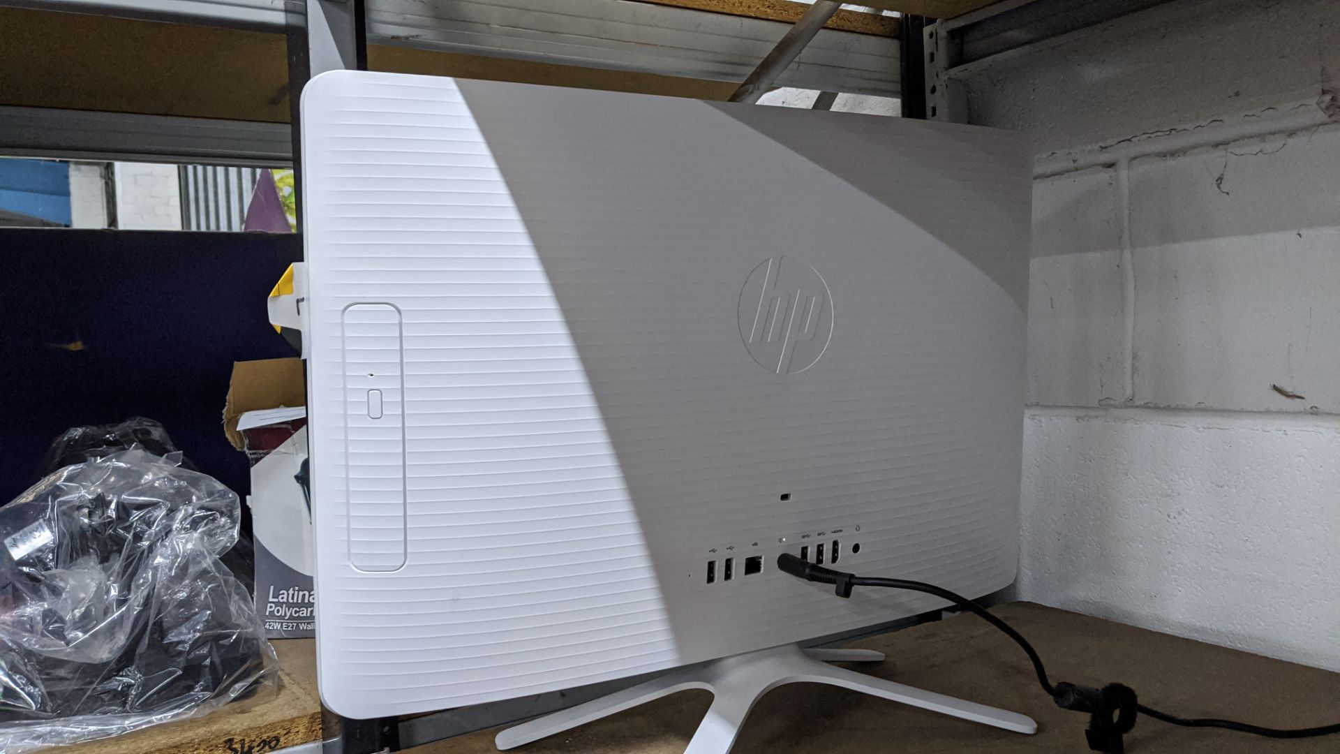 HP all-in-one PC model 22-B000NA with Intel Celeron J3060 @ 1.6GHz, 4Gb RAM, 1Tb HDD. NB does not - Image 8 of 10