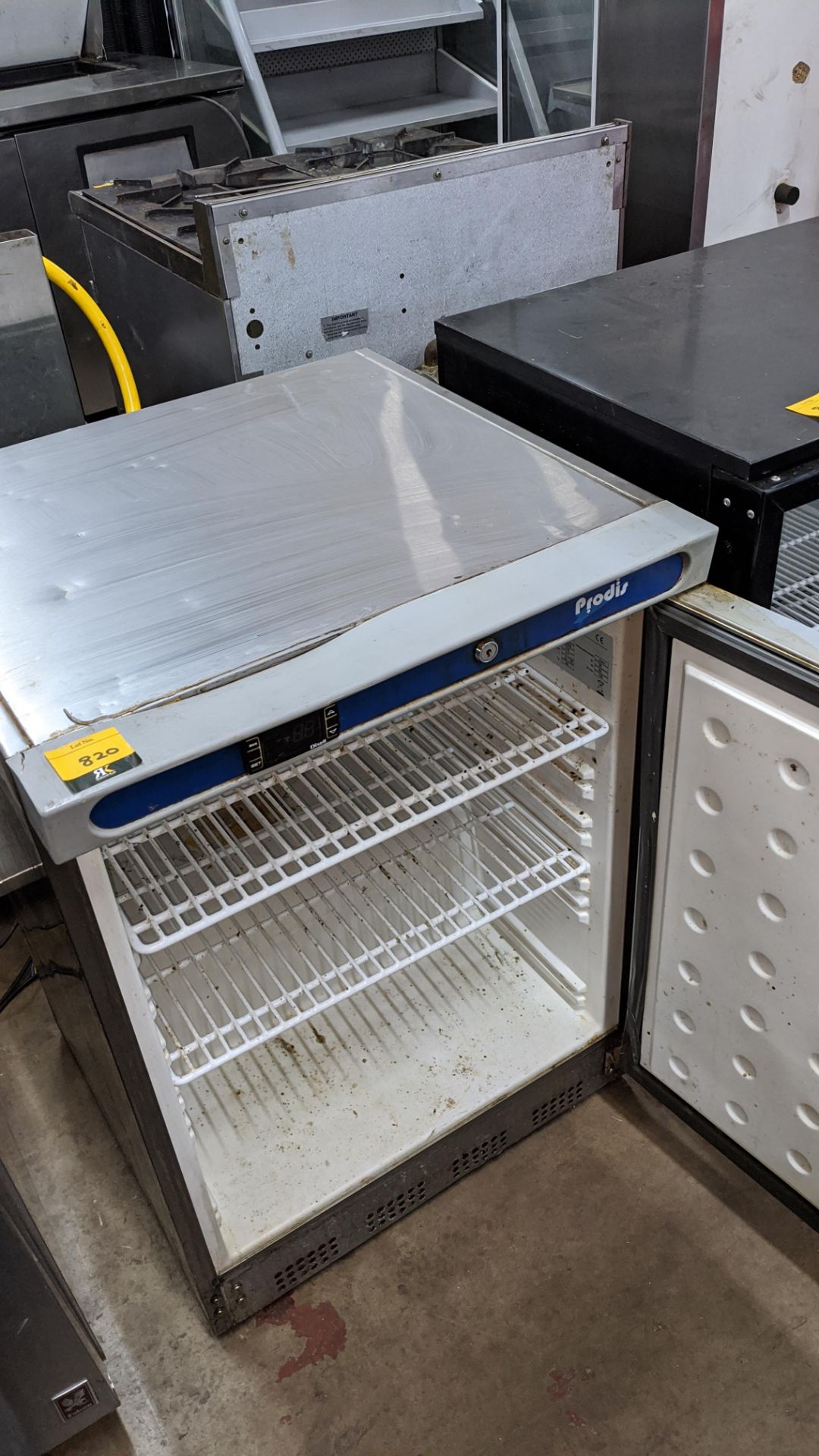 Prodis undercounter fridge model HC200RSS. IMPORTANT: Please remember goods successfully bid upon - Image 3 of 4