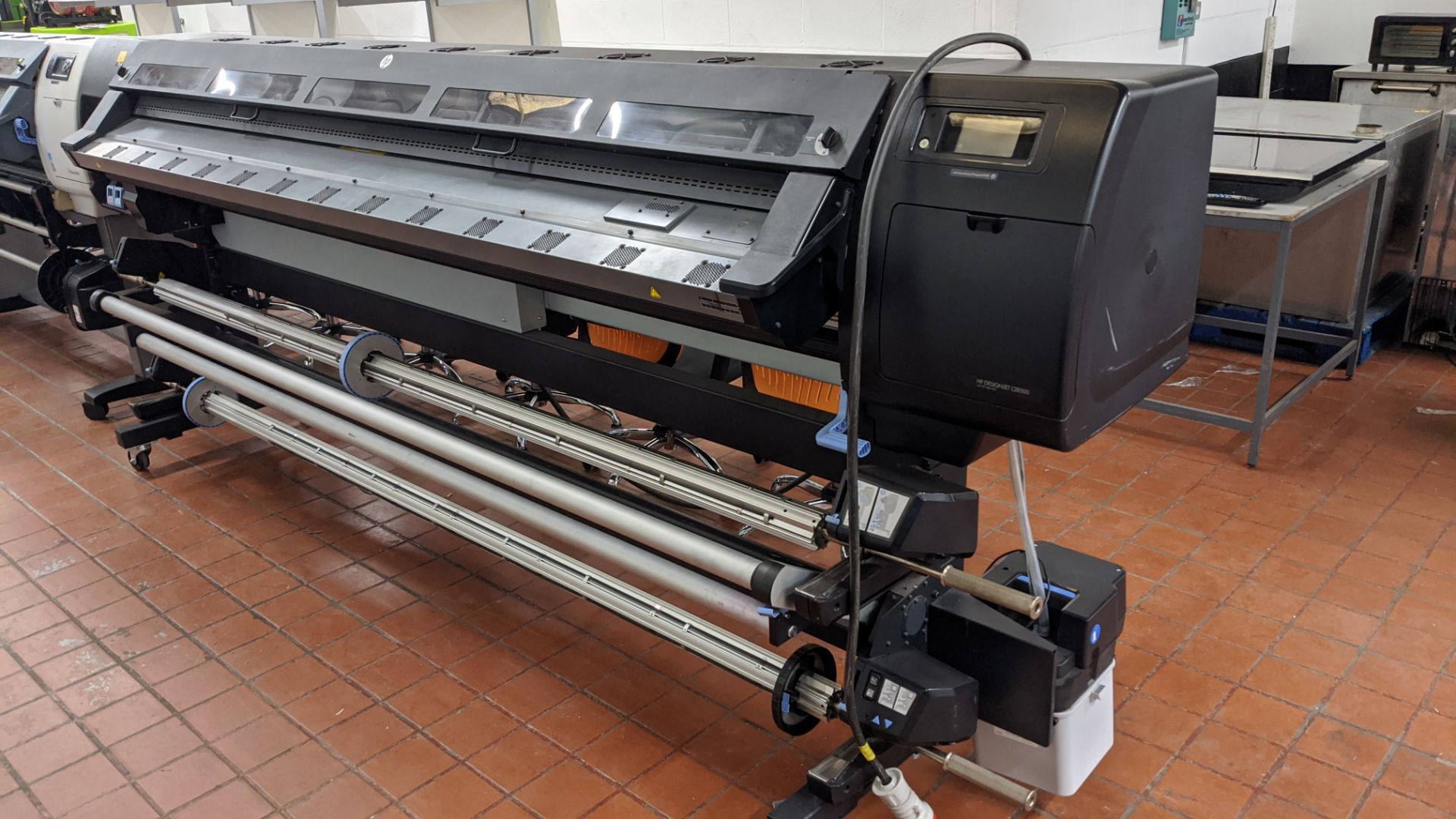 HP DesignJet L28500 latex wide format printer, product number CQ871A (104" capacity). IMPORTANT: - Image 3 of 9