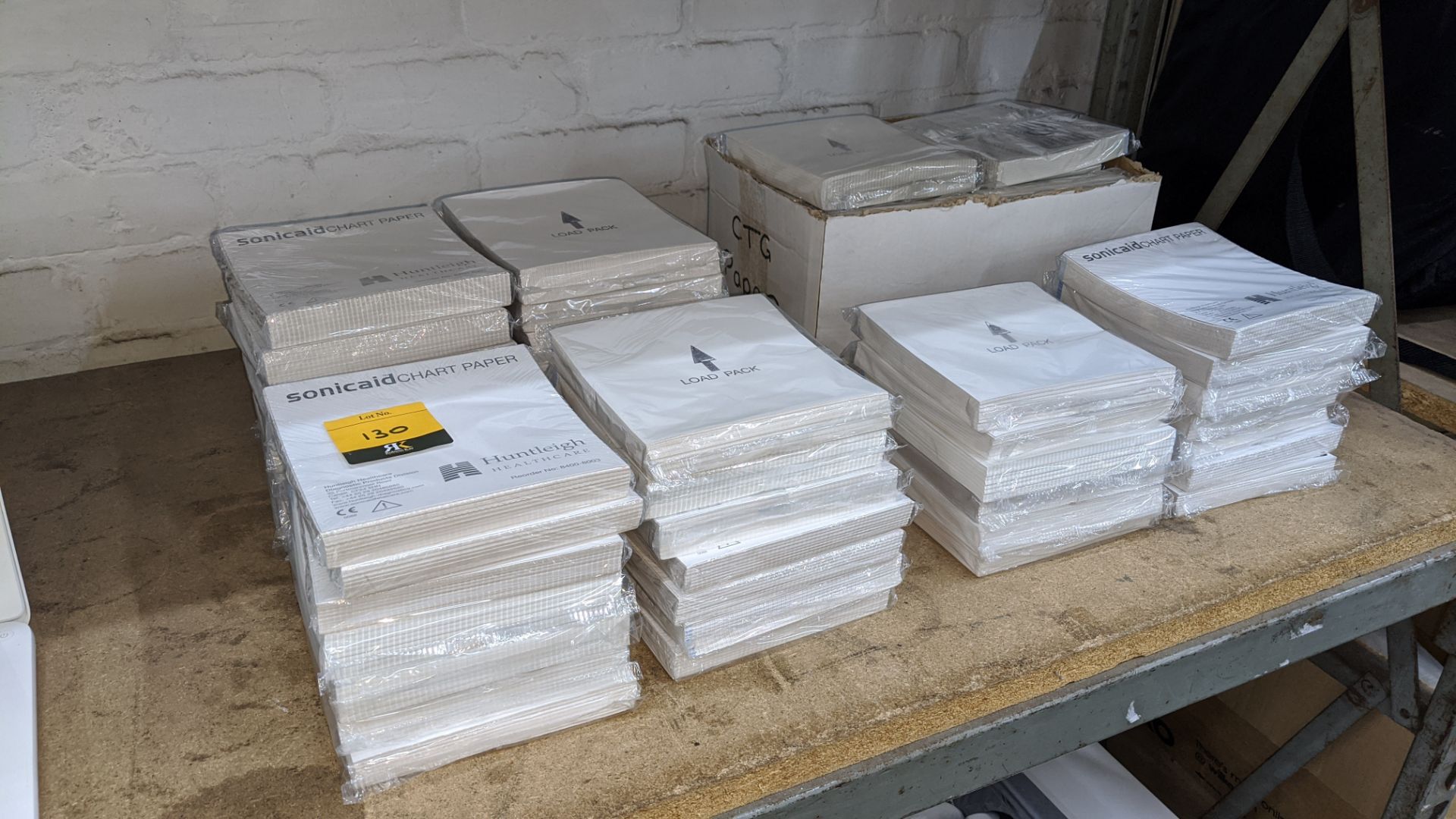 Quantity of Sonicaid medical monitoring chart paper. This is one of a small number of lots that - Bild 2 aus 4