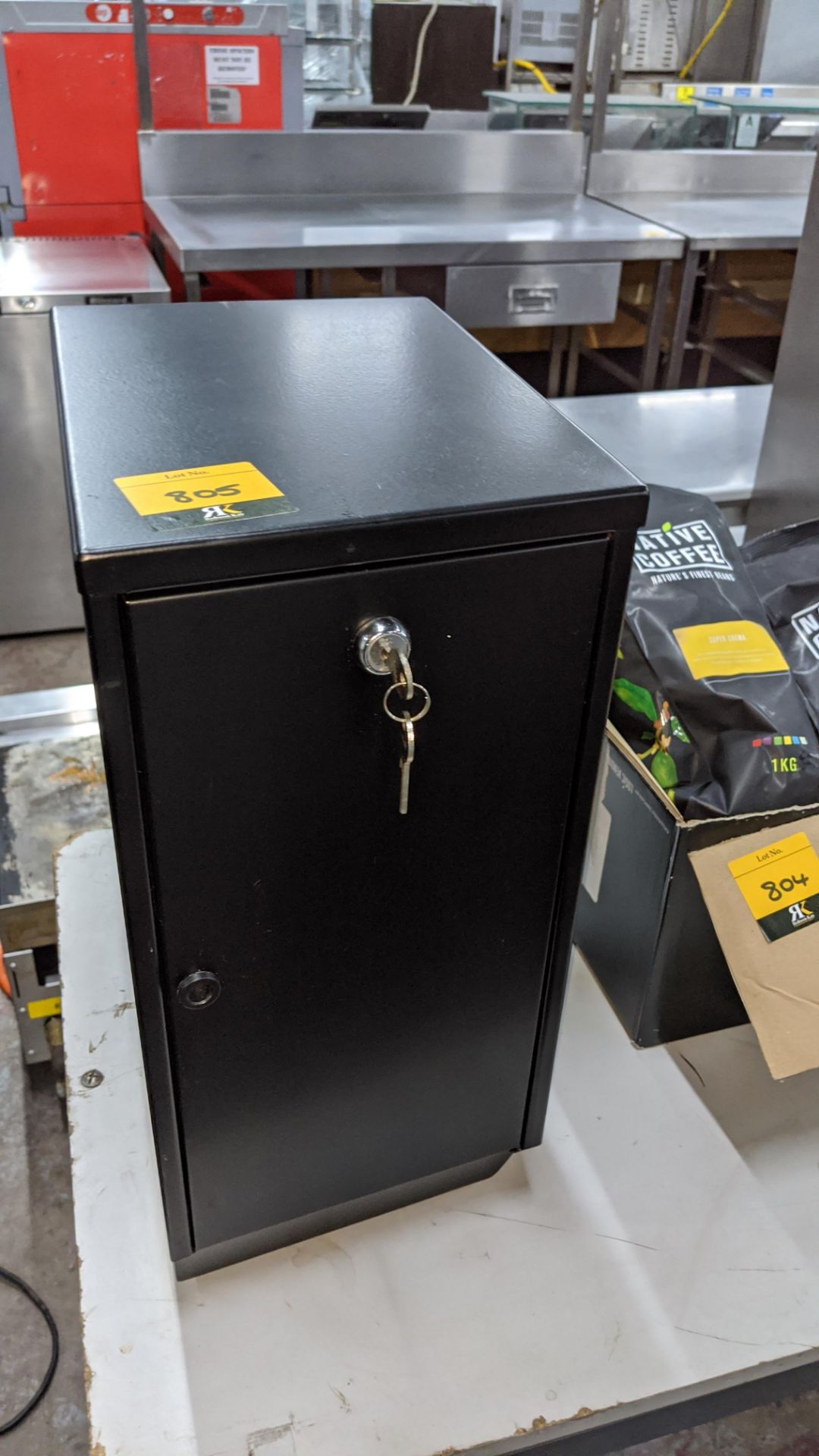 Small black metal lockable unit with keys, max external dimensions circa 210mm width x 315mm depth x - Image 2 of 4