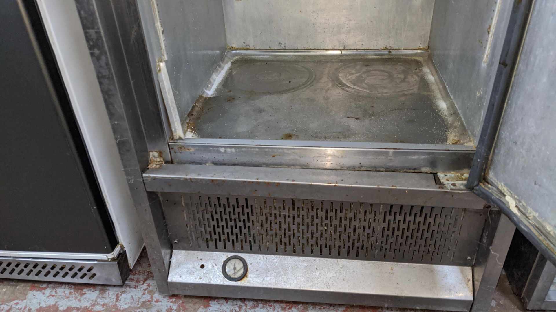 Stainless steel commercial fridge. IMPORTANT: Please remember goods successfully bid upon must be - Image 4 of 5