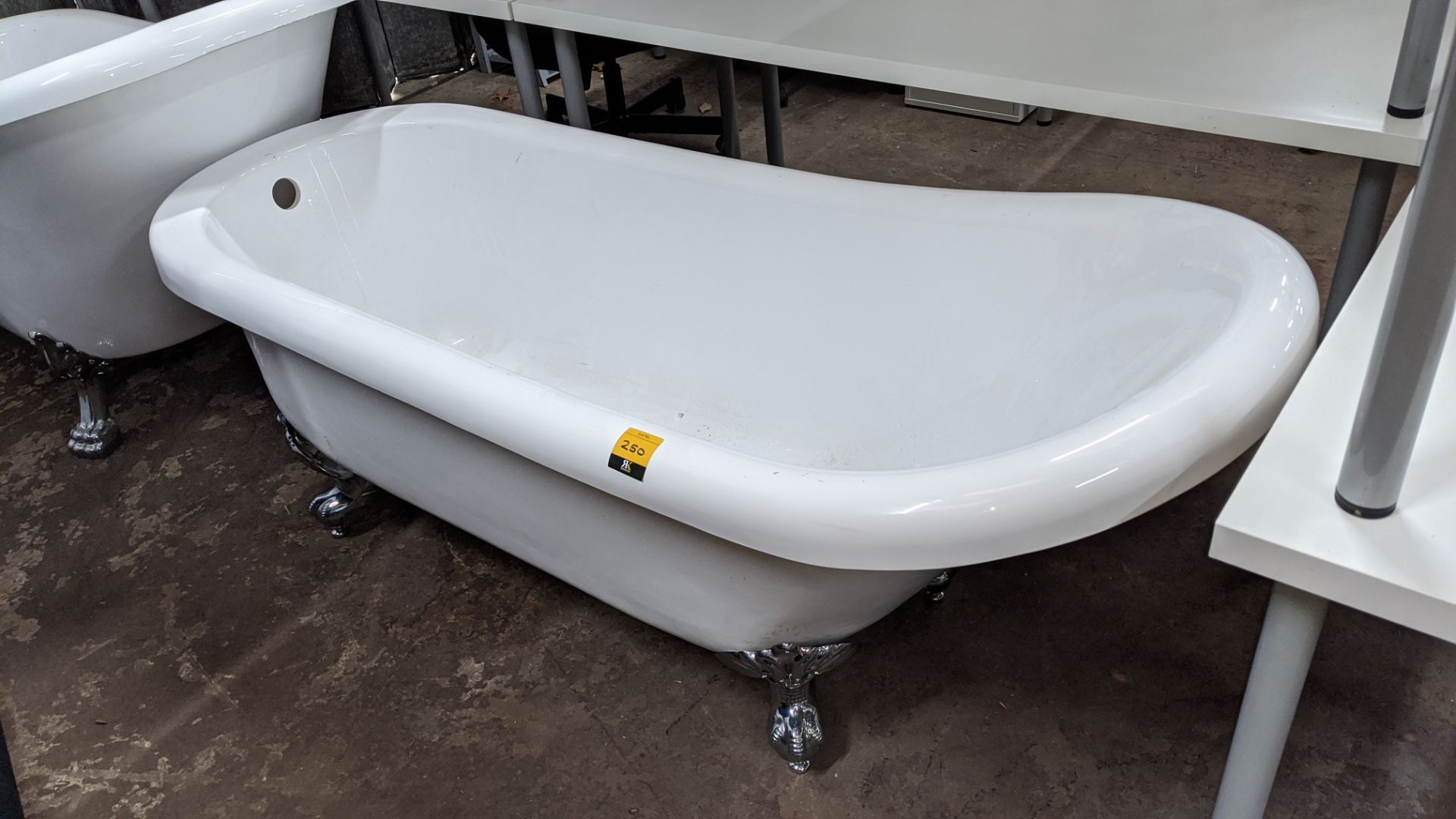 Traditional style bathtub with silver feet, circa 1680mm long. This is one of a number of lots - Image 2 of 4