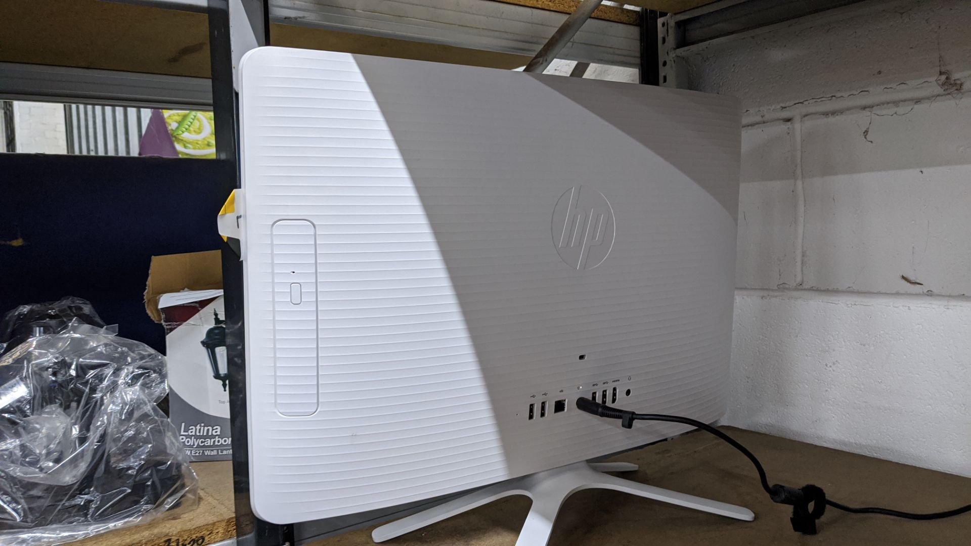 HP all-in-one PC model 22-B000NA with Intel Celeron J3060 @ 1.6GHz, 4Gb RAM, 1Tb HDD. NB does not - Image 7 of 10