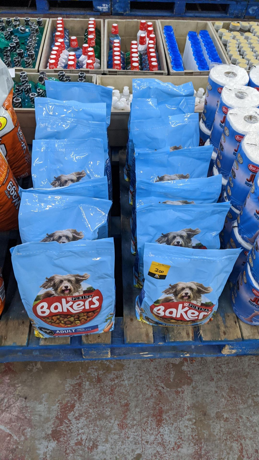 14 off 3kg sacks of Purina Bakers Adult dog food NB. Some of the bags have cuts in the top . - Image 3 of 3