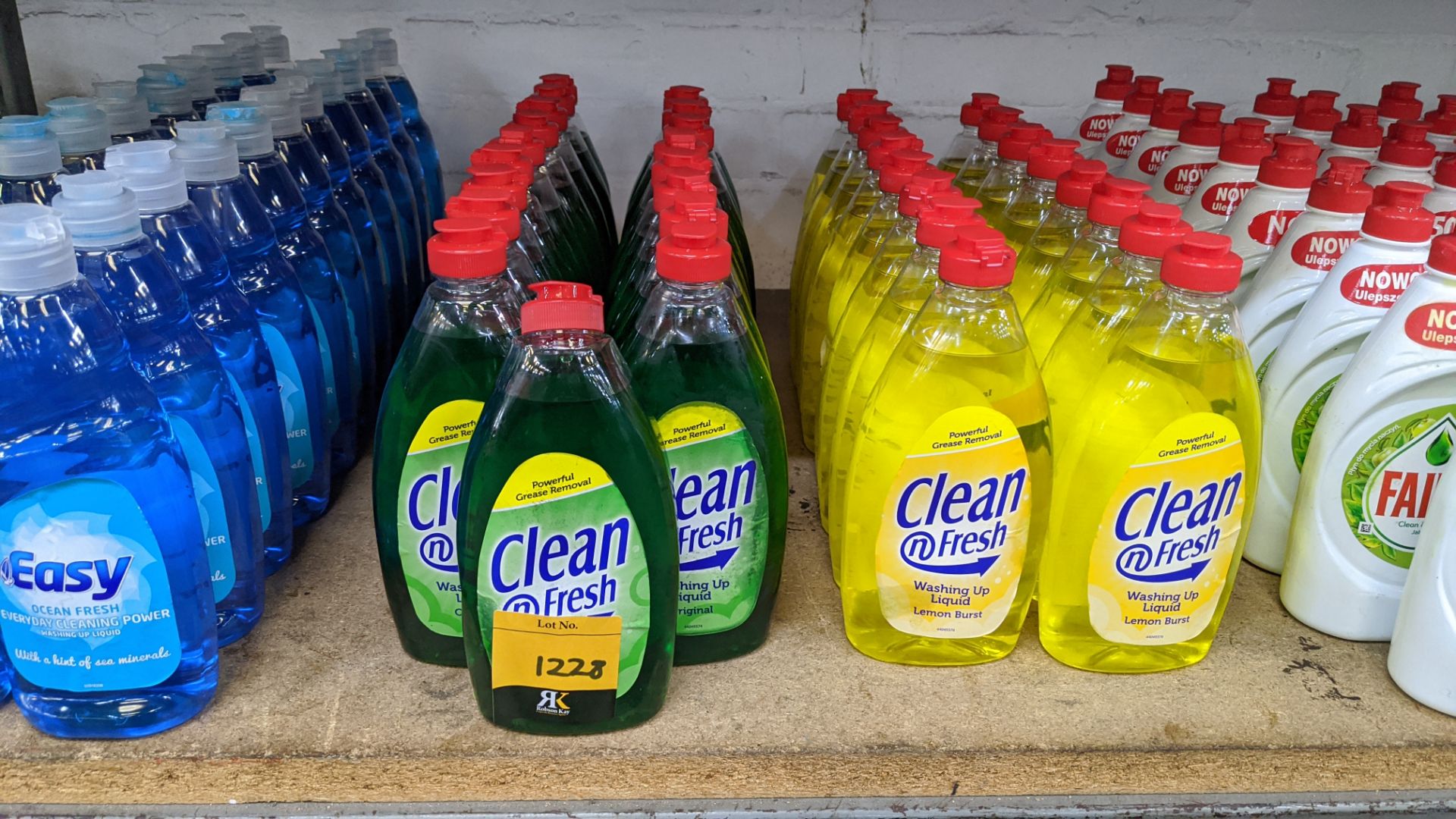 34 off 500ml bottles of Clean n Fresh washing up liquid. IMPORTANT – DO NOT BID BEFORE READING THE - Image 2 of 2