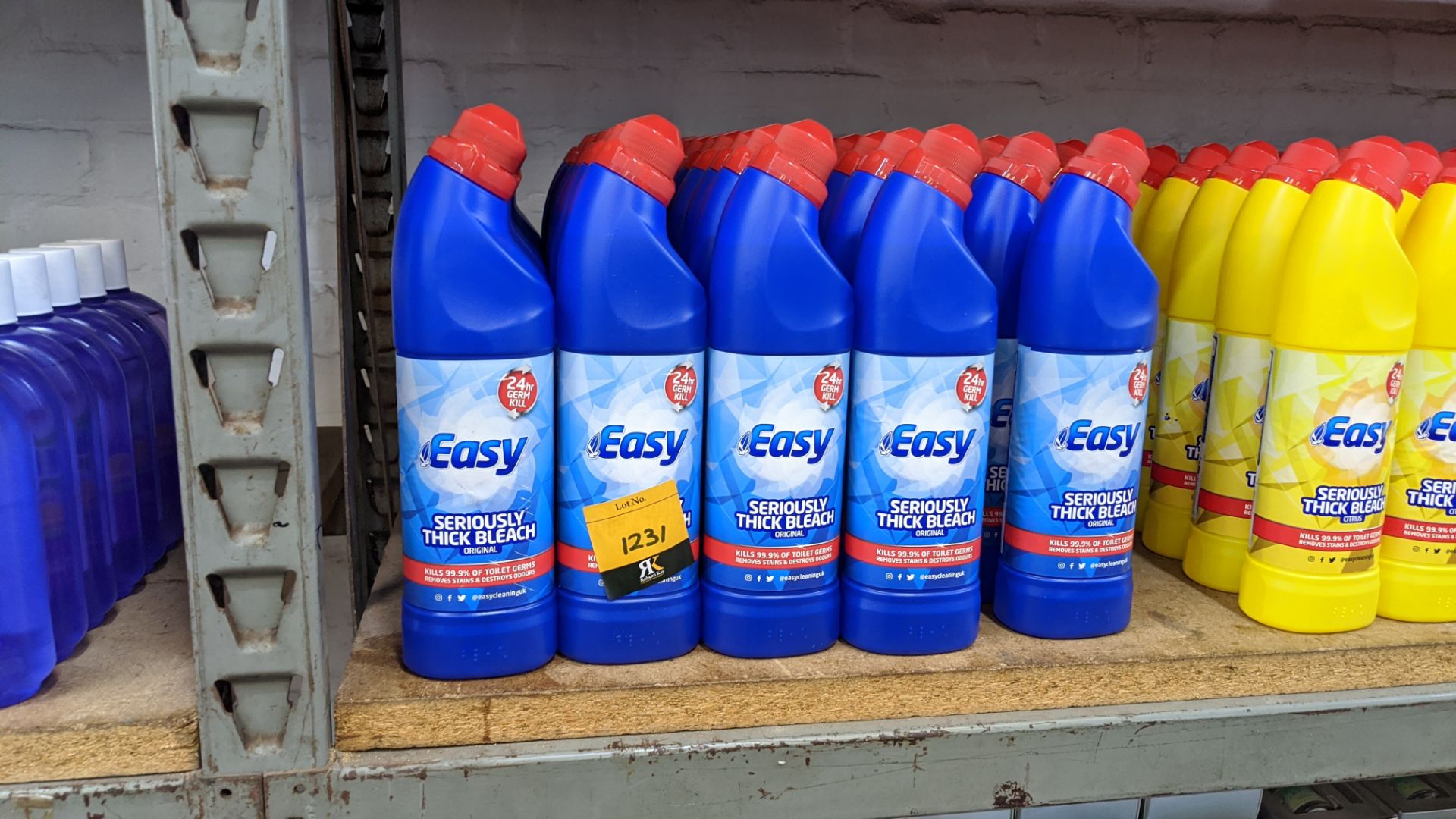 45 off 750ml bottles of Easy bleach Original . IMPORTANT – DO NOT BID BEFORE READING THE IMPORTANT - Image 2 of 2