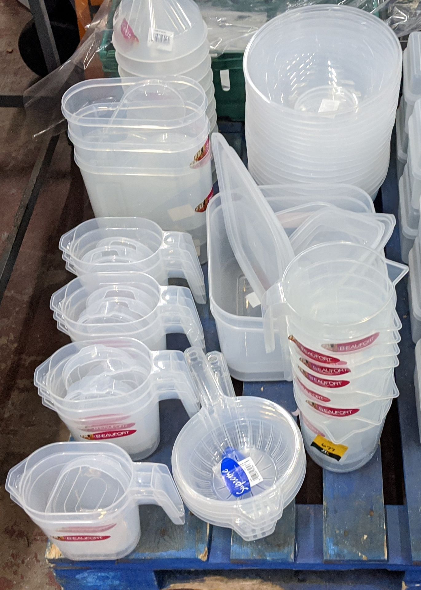 Quantity of plastic kitchenware including storage boxes, bowls, funnels, jugs & more. IMPORTANT – DO - Image 2 of 2