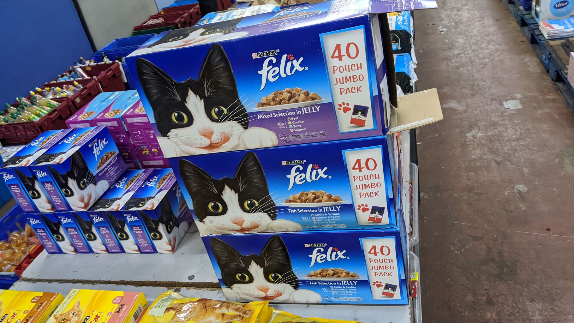 17 boxes of Felix cat food comprising 14 boxes of 12 pouches & 3 boxes of 40 pouches. IMPORTANT – DO - Image 2 of 3