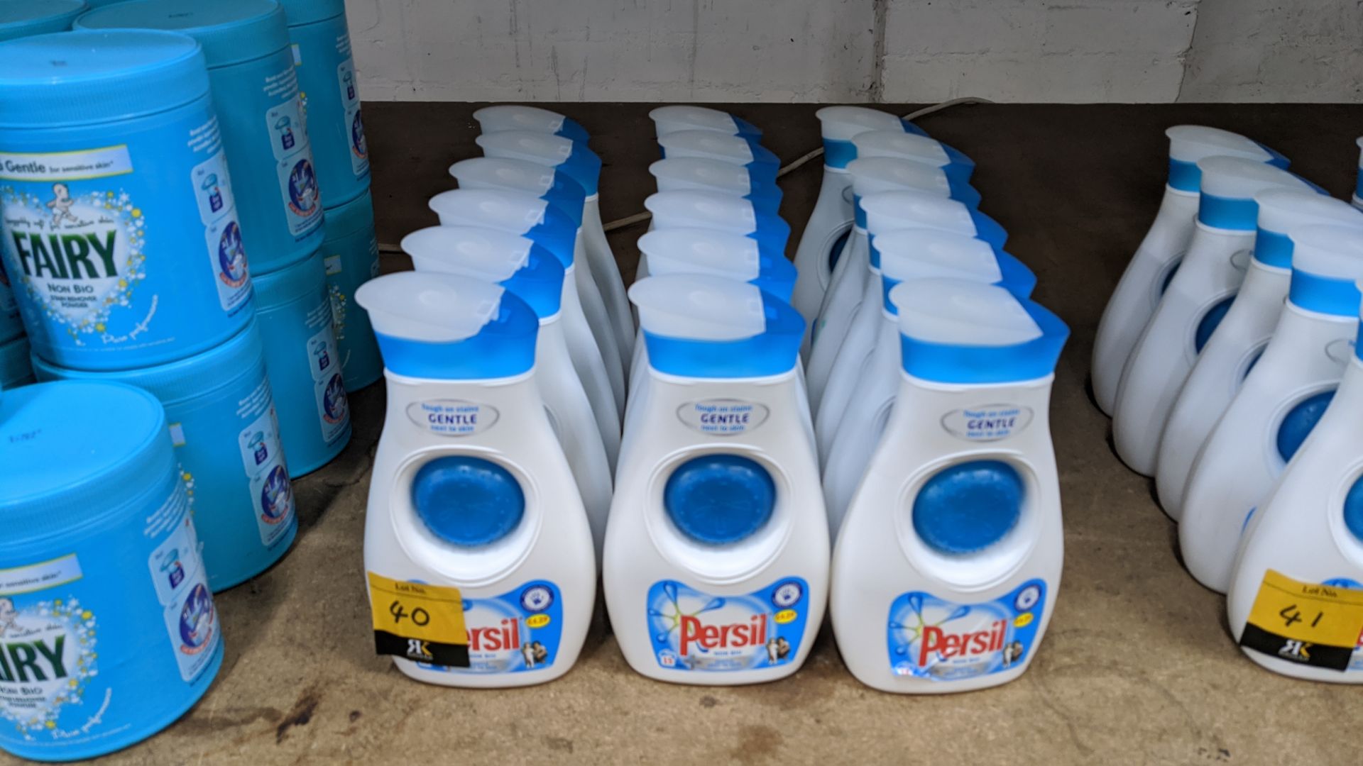 18 off 525ml bottles of Persil Non Bio liquid detergent for fabrics. IMPORTANT – DO NOT BID BEFORE - Image 2 of 2