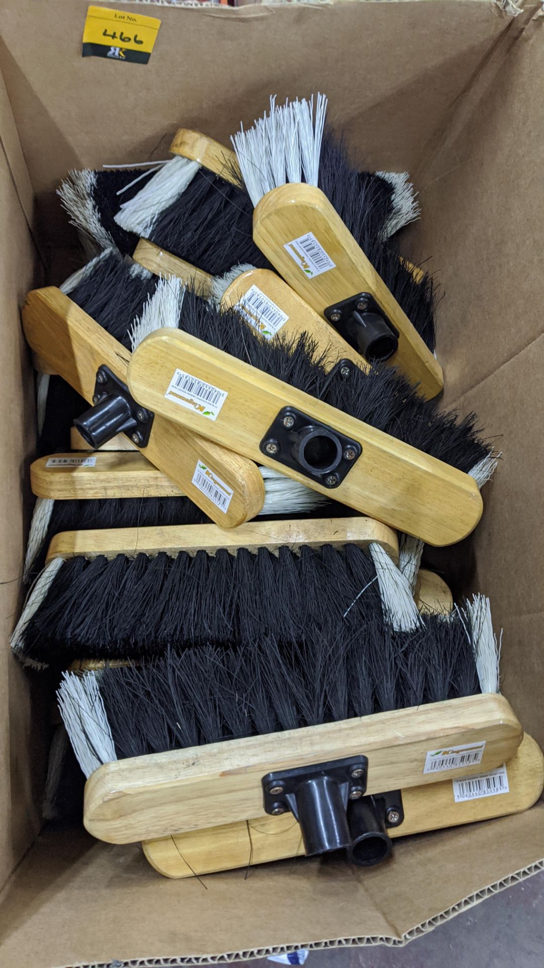 Box of sweeping brush heads. IMPORTANT – DO NOT BID BEFORE READING THE IMPORTANT INFORMATION - Image 2 of 2