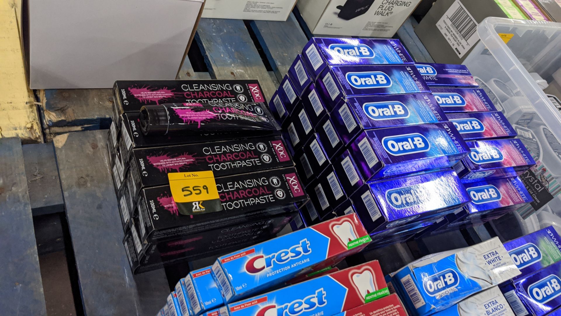 17 off 100ml tubes of Cleansing Charcoal toothpastes. IMPORTANT – DO NOT BID BEFORE READING THE