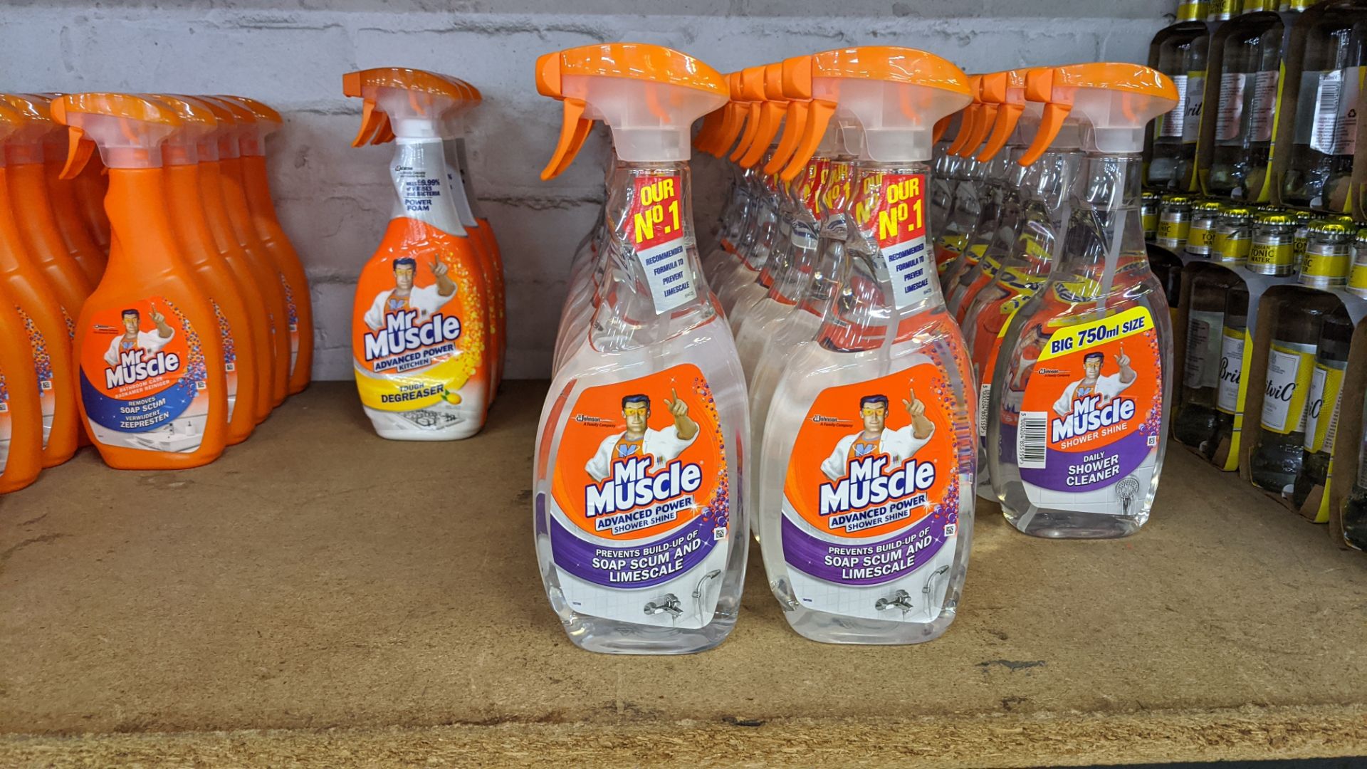 52 off assorted 500ml & 700ml bottles of Mr Muscle products. IMPORTANT – DO NOT BID BEFORE READING - Image 4 of 4