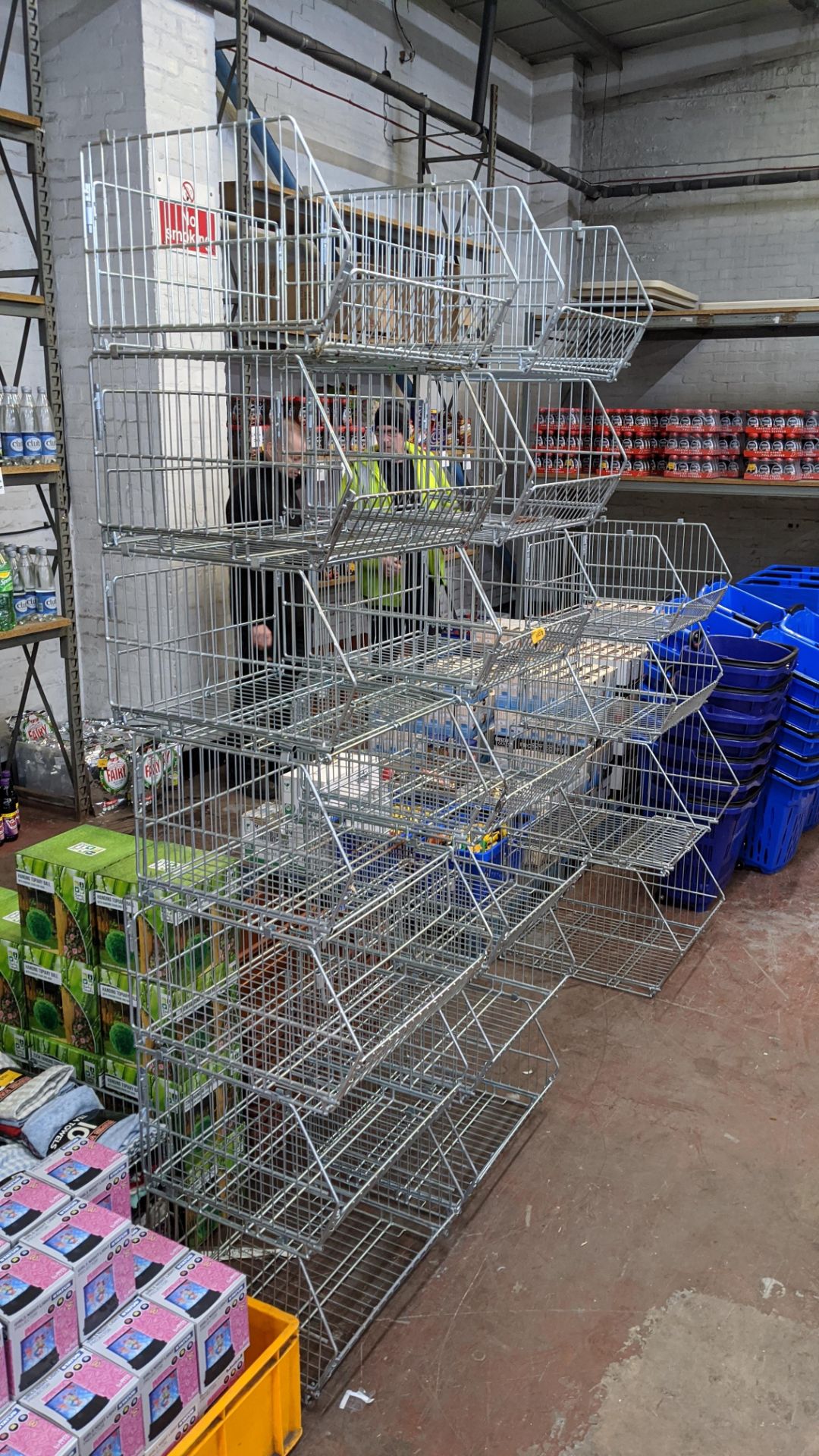 18 off stackable metal retail display cages. IMPORTANT – DO NOT BID BEFORE READING THE IMPORTANT - Image 2 of 3