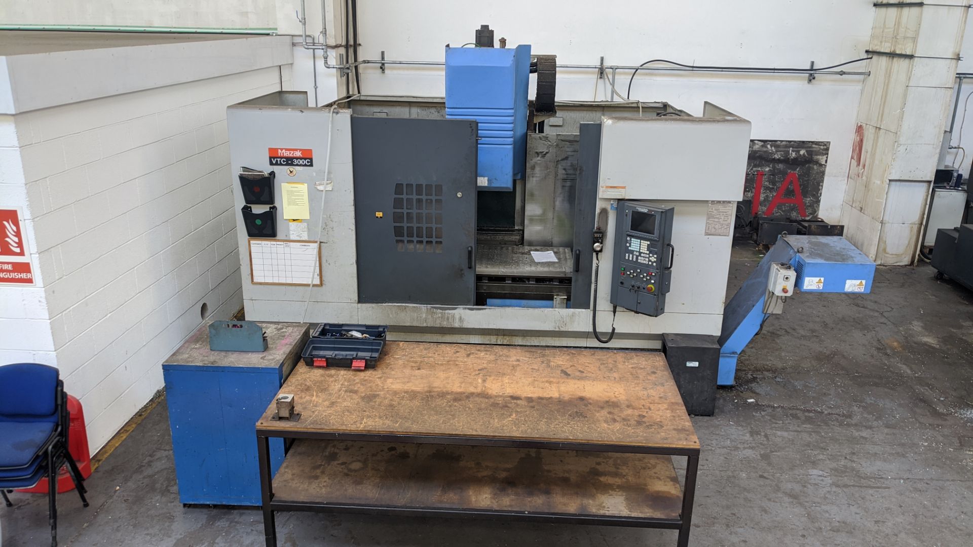 2001 Mazak VTC-300C machining centre with Mazatrol 640M controller. This lot recently had the - Image 3 of 28