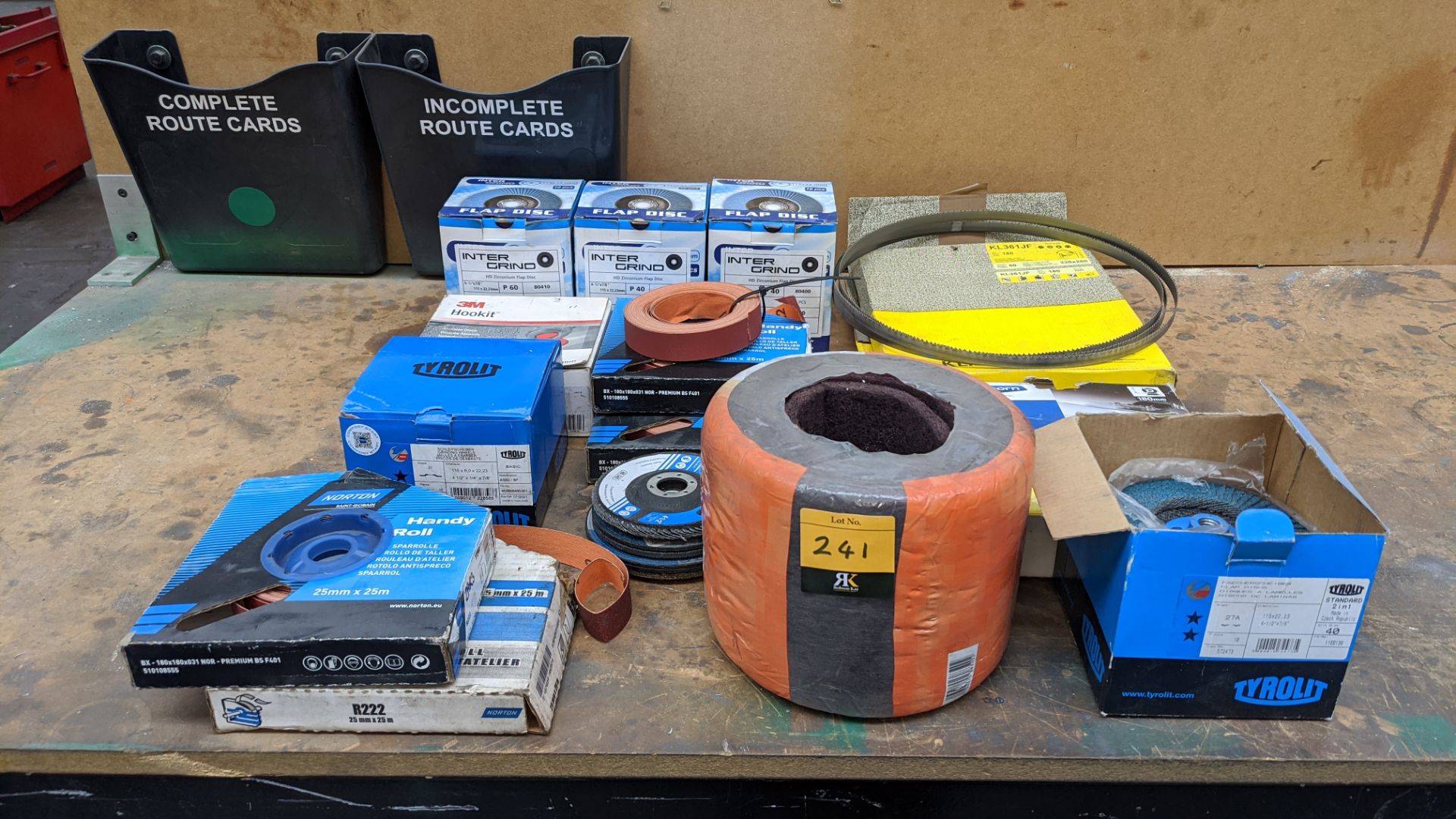 Quantity of consumables including flat discs, grinding discs & abrasive paper - Image 3 of 4
