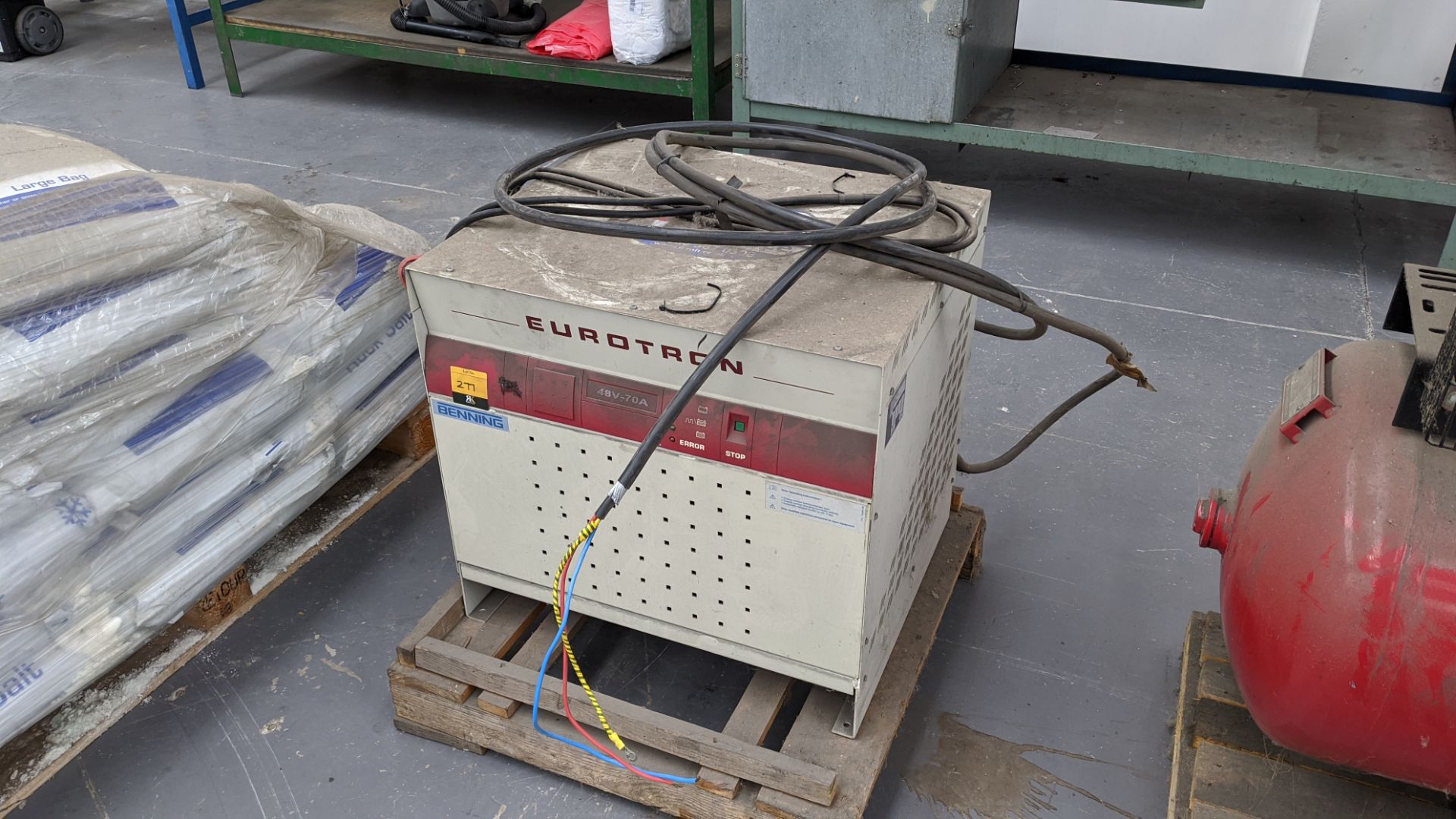 Battery charger, presumed to be for use with forklift truck or similar - Image 2 of 6