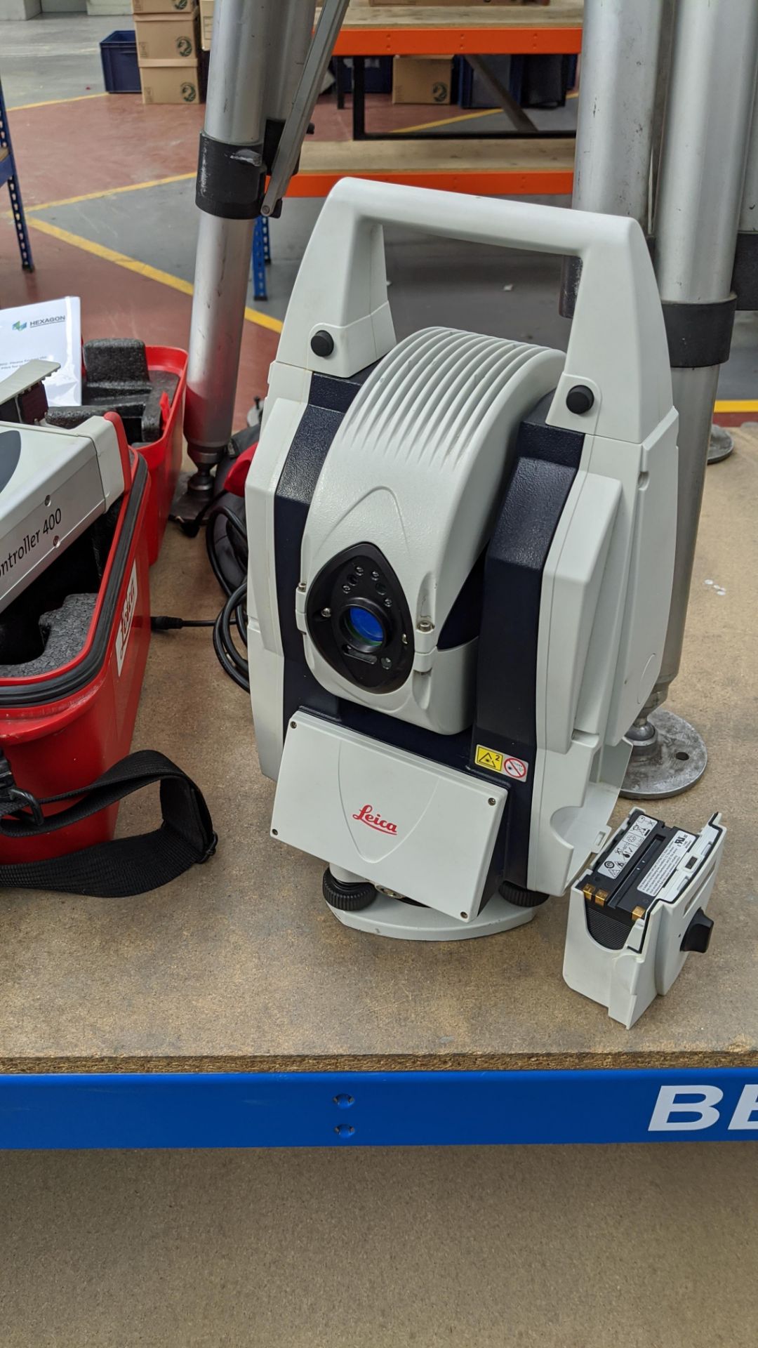 Leica Absolute laser tracker, model AT401, serial no. 390802, last calibrated 31.10.19, next due for - Image 5 of 21