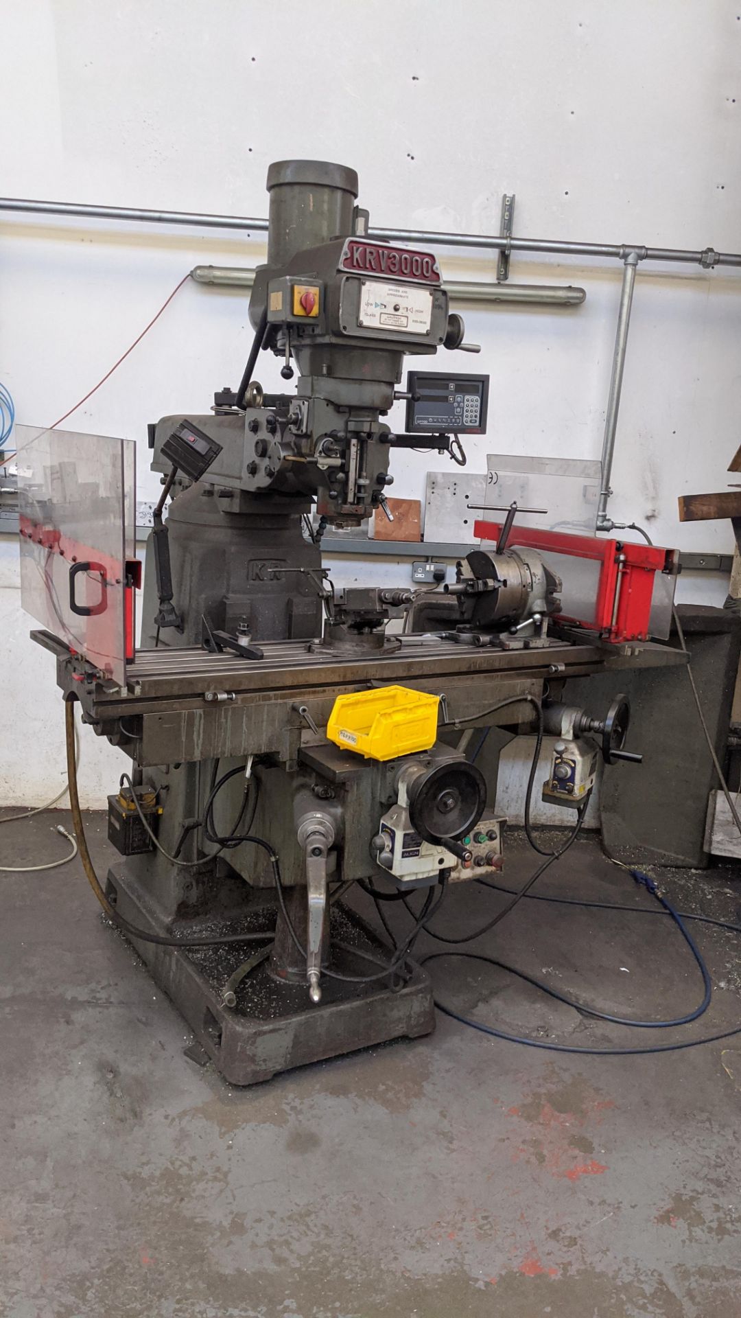 King Rich KRV3000-SLV milling machine with Newall DP700 controller including tooling/ancillary items - Image 3 of 15