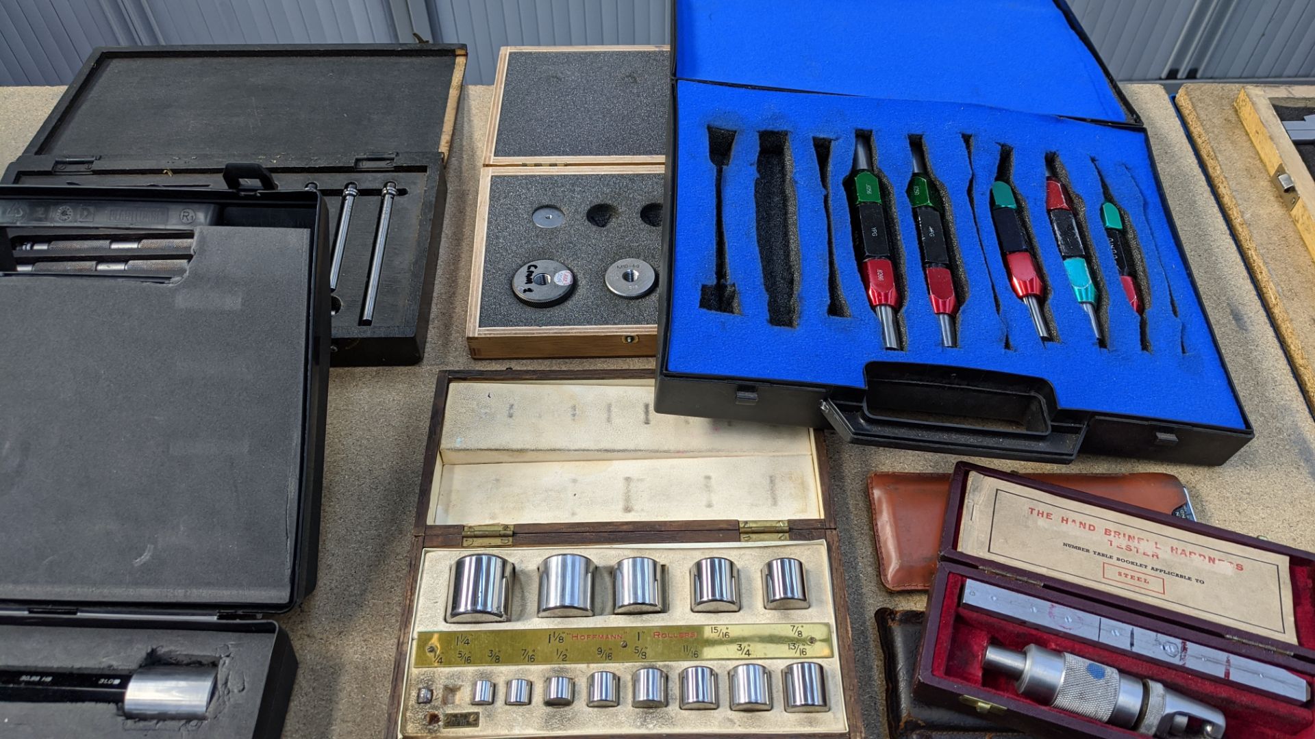 Contents of a table of assorted Metrology & other measuring related ancillaries - Image 9 of 11