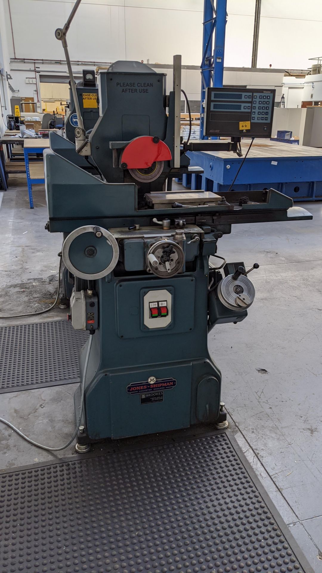 Jones & Shipman surface grinder with magnetic chuck & Acu-Rite Master-G DRO - Image 4 of 9