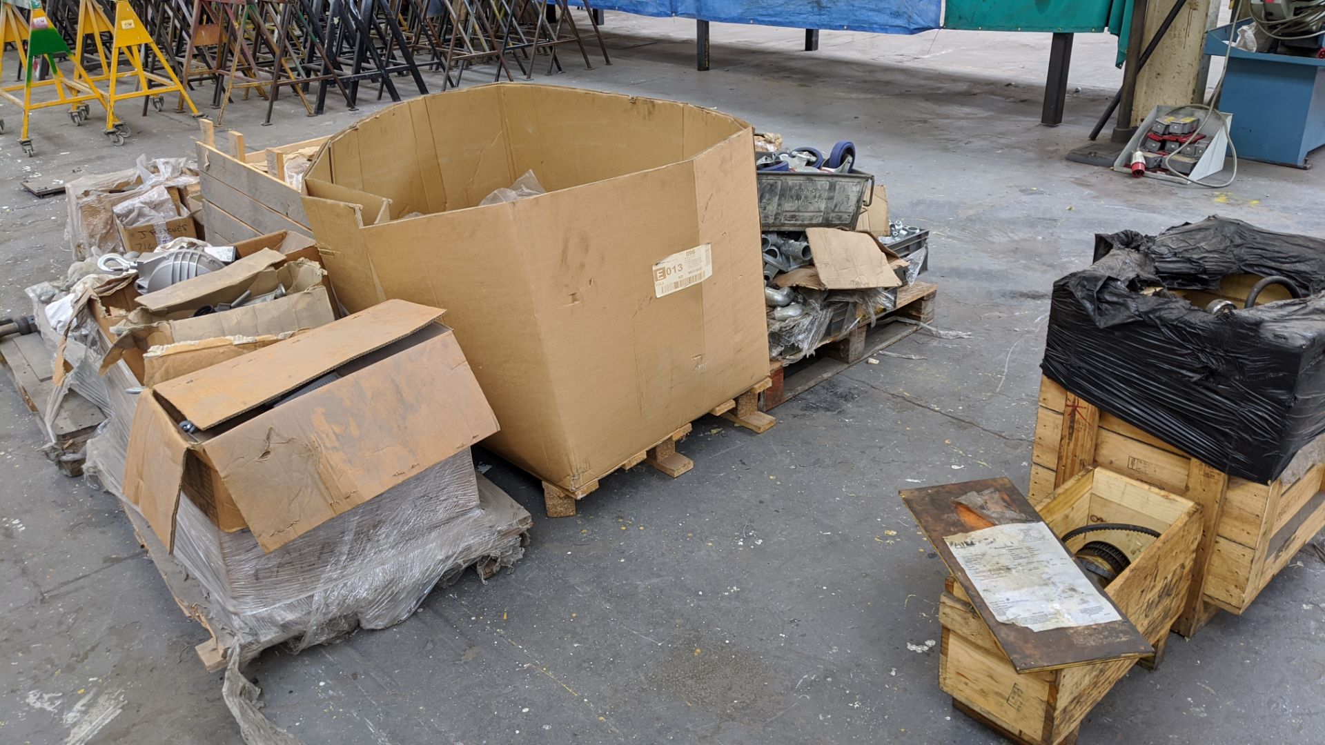 Quantity of assorted components & spares including Tecna lifts & assorted motors/parts - Image 12 of 13